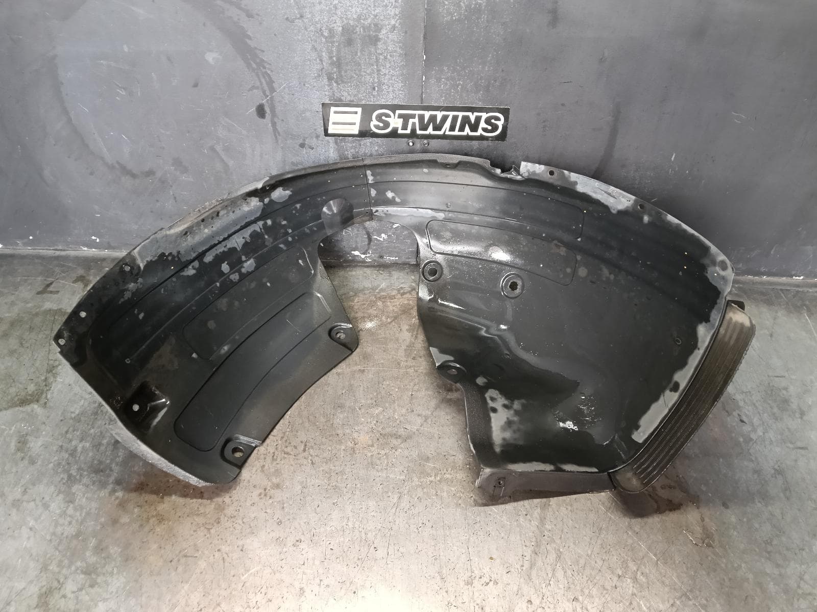 Used auto part listing image: 2017 HYUNDAI TUCSON RIGHT GUARD LINER FRONT, TL, KOREAN BUILT (VIN KMHJ), 06/15-06/18 0000388805