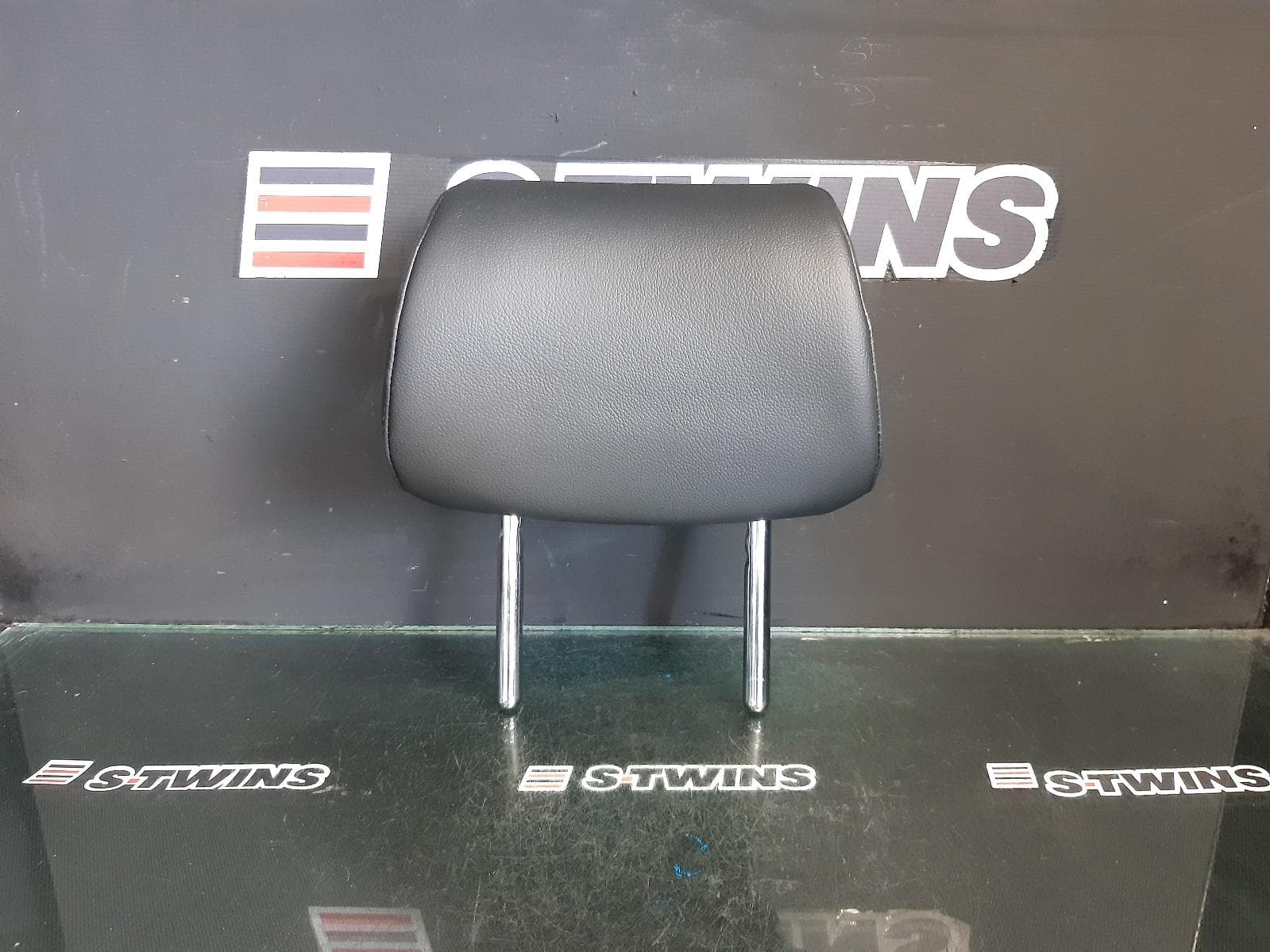 Used auto part listing image: 2022 HYUNDAI TUCSON HEADREST NX4, 02/21- 0000324724