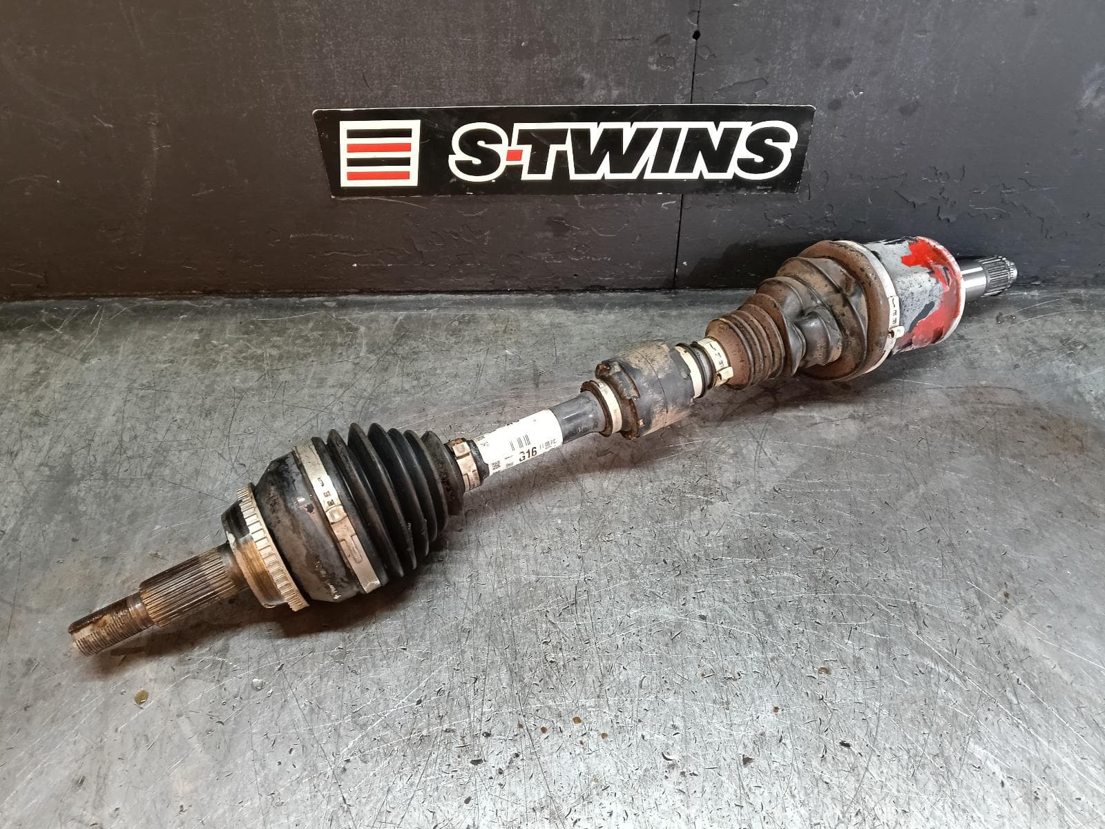 Used auto part listing image: 2018 TOYOTA KLUGER LEFT DRIVESHAFT FRONT, AUTO, AWD, PETROL, 3.5, 2GR-FKS, UA80F, GSU50/GSU55, 11/16-02/21 0000415334