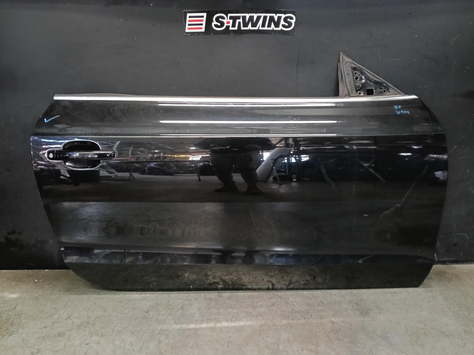 Used auto part listing image: 2011 AUDI A5/S5 RIGHT FRONT DOOR 8T, A5/S5/RS5, COUPE, 10/07-11/16 0000415155