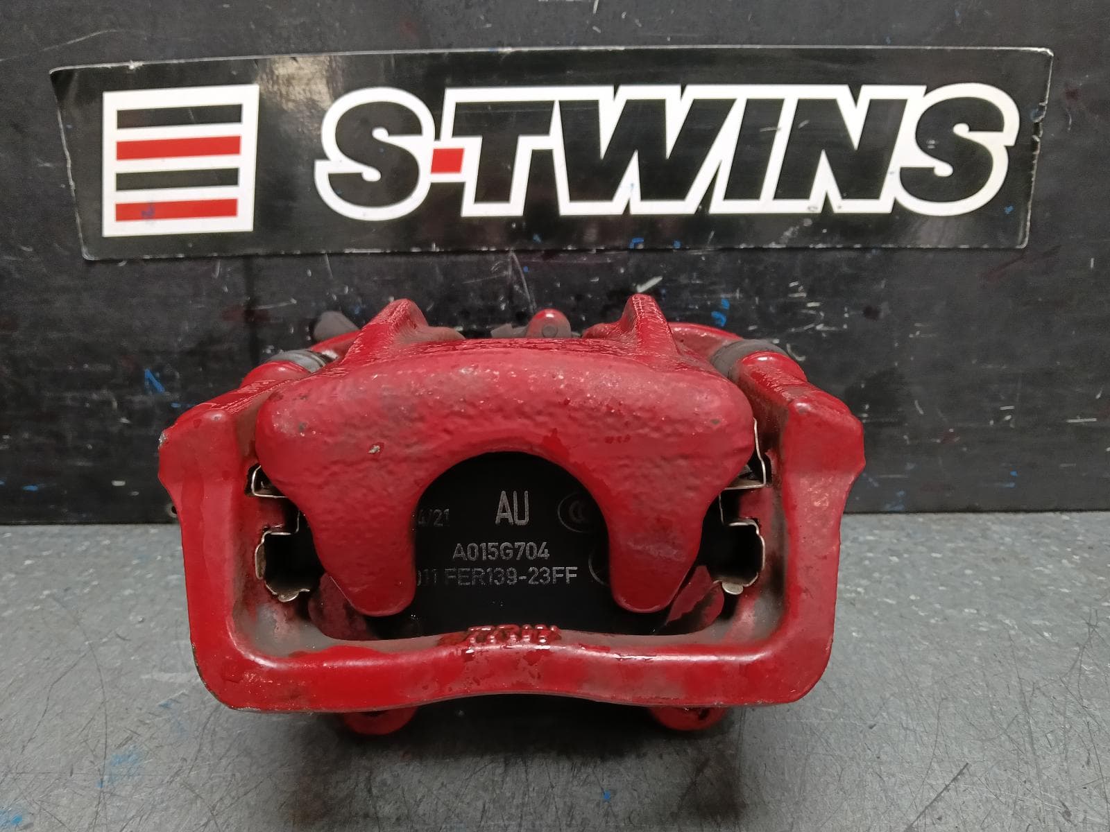 Used auto part listing image: 2016 MERCEDES A CLASS CALIPER RH REAR, A250 SPORT, W176, 09/12-03/18 0000401157