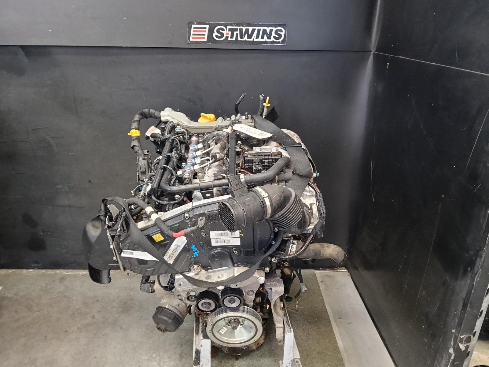 Used auto part listing image: 2018 JEEP COMPASS ENGINE M6, DIESEL, 2.0, TURBO, 10/17-12/23 0000414829