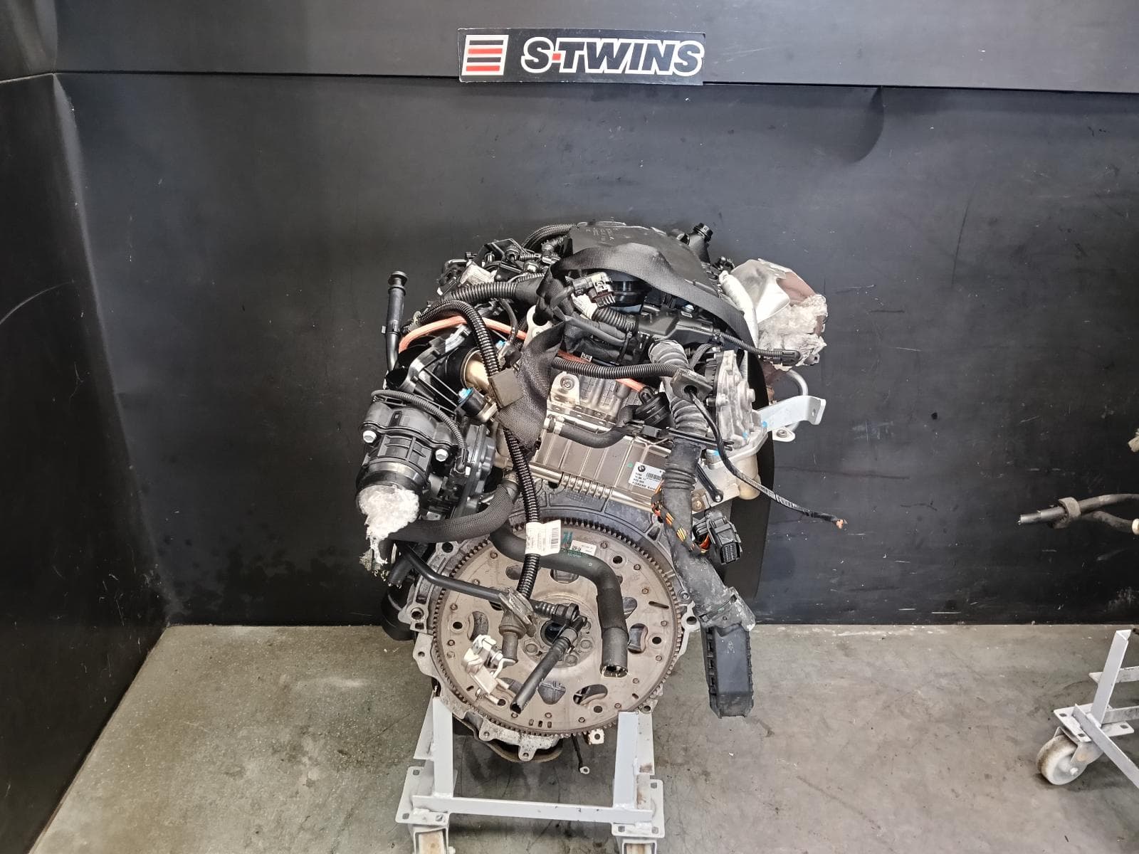Used auto part listing image: 2017 BMW X1 ENGINE DIESEL, 2.0, sDrive18d, TURBO, B47U, F48, 08/15-06/22 0000415259