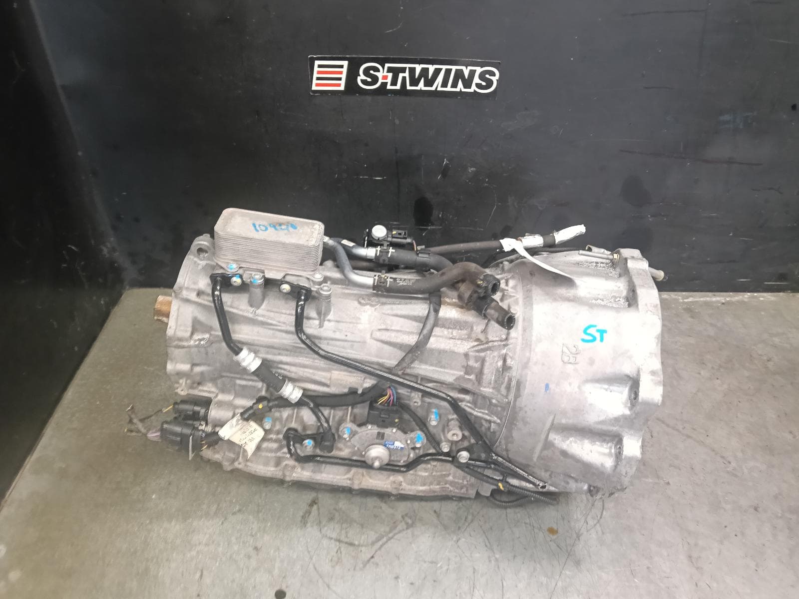 Used auto part listing image: 2016 VOLKSWAGEN TOUAREG TRANS GEARBOX AUTO, DIESEL, 3.0, NXK CODE, TURBO, 7P, 12/10-04/18 0000414862