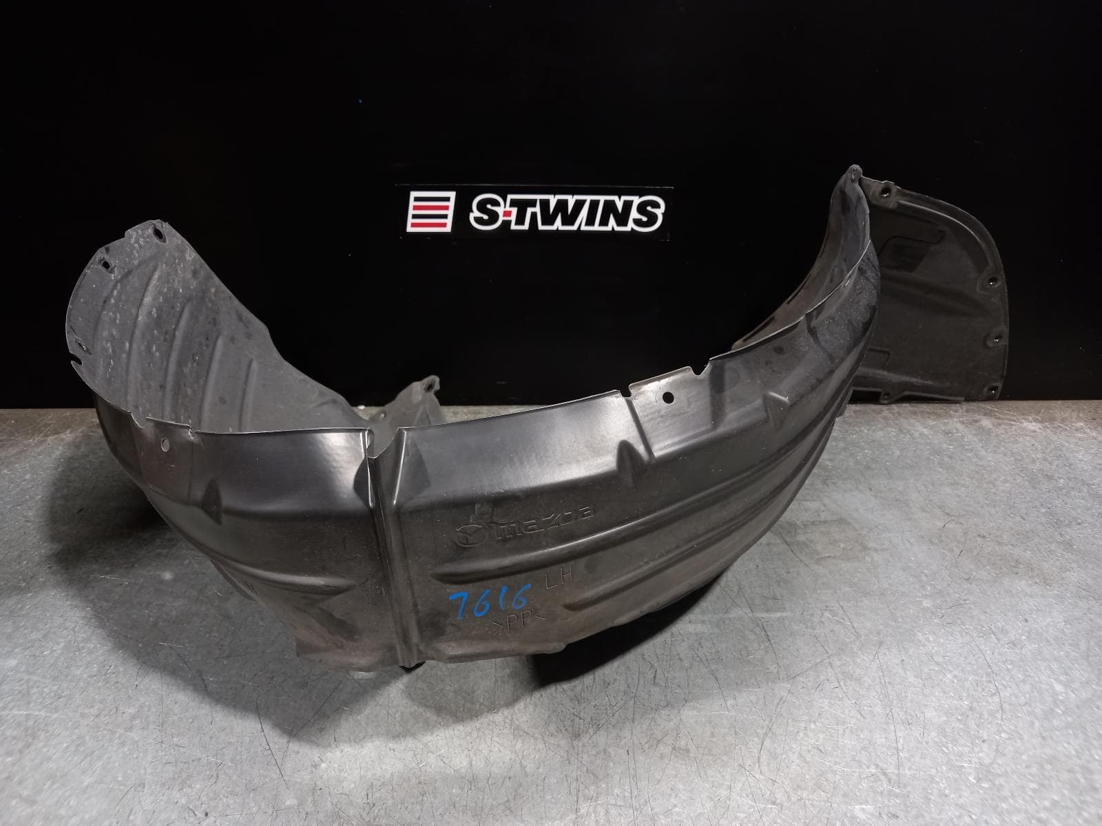Used auto part listing image: 2023 MAZDA 3 LEFT GUARD LINER BP, FRONT, SEDAN, 03/19- 0000286948