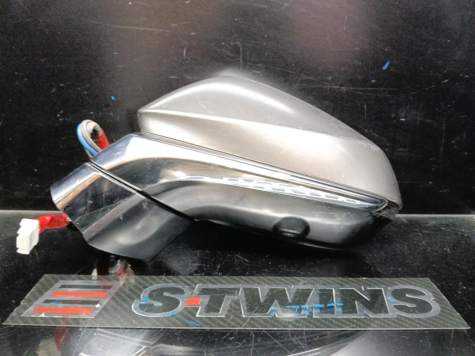 Used auto part listing image: 2022 LEXUS RX SERIES LEFT DOOR MIRROR AL20, COLOUR CODED, W/ CAMERA TYPE, 09/15-08/22 0000415492