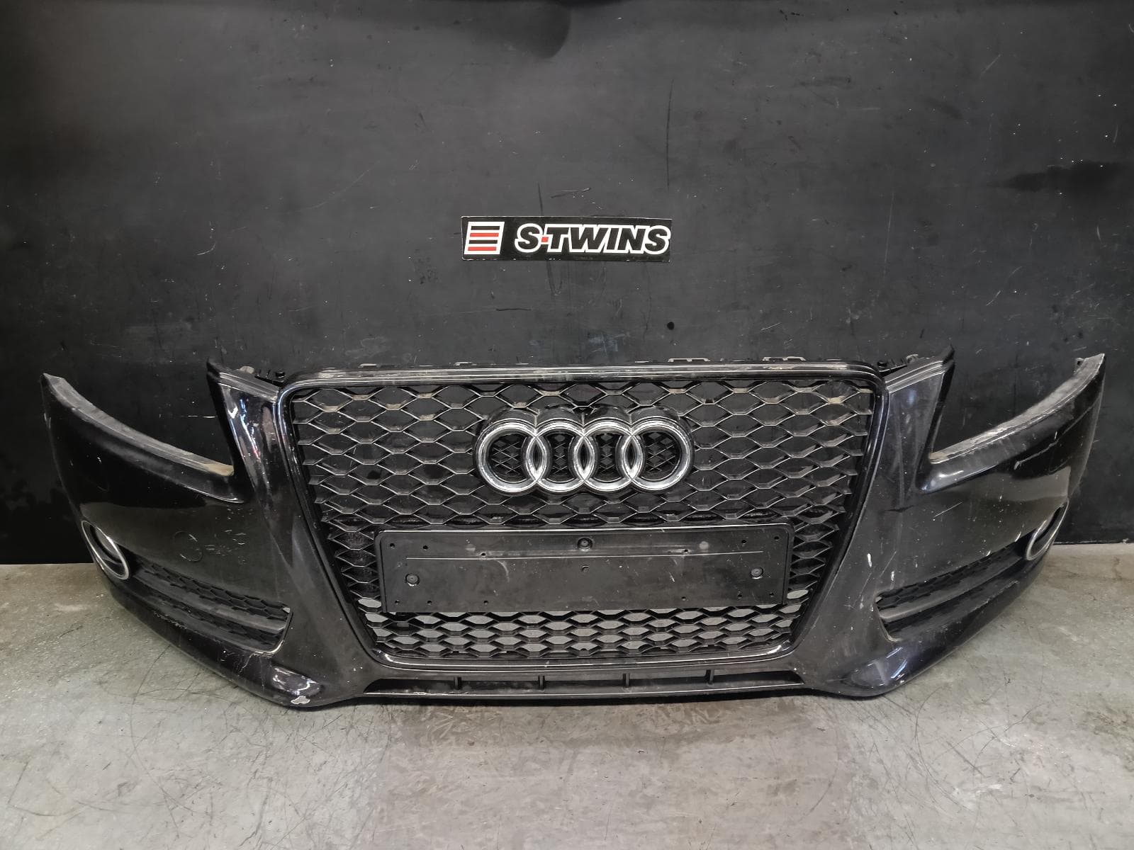 Used auto part listing image: 2011 AUDI A5/S5 FRONT BUMPER 8T, A5, NON PARK SENSOR, W/ H/LAMP WASHER TYPE, 03/09-08/11 0000415160
