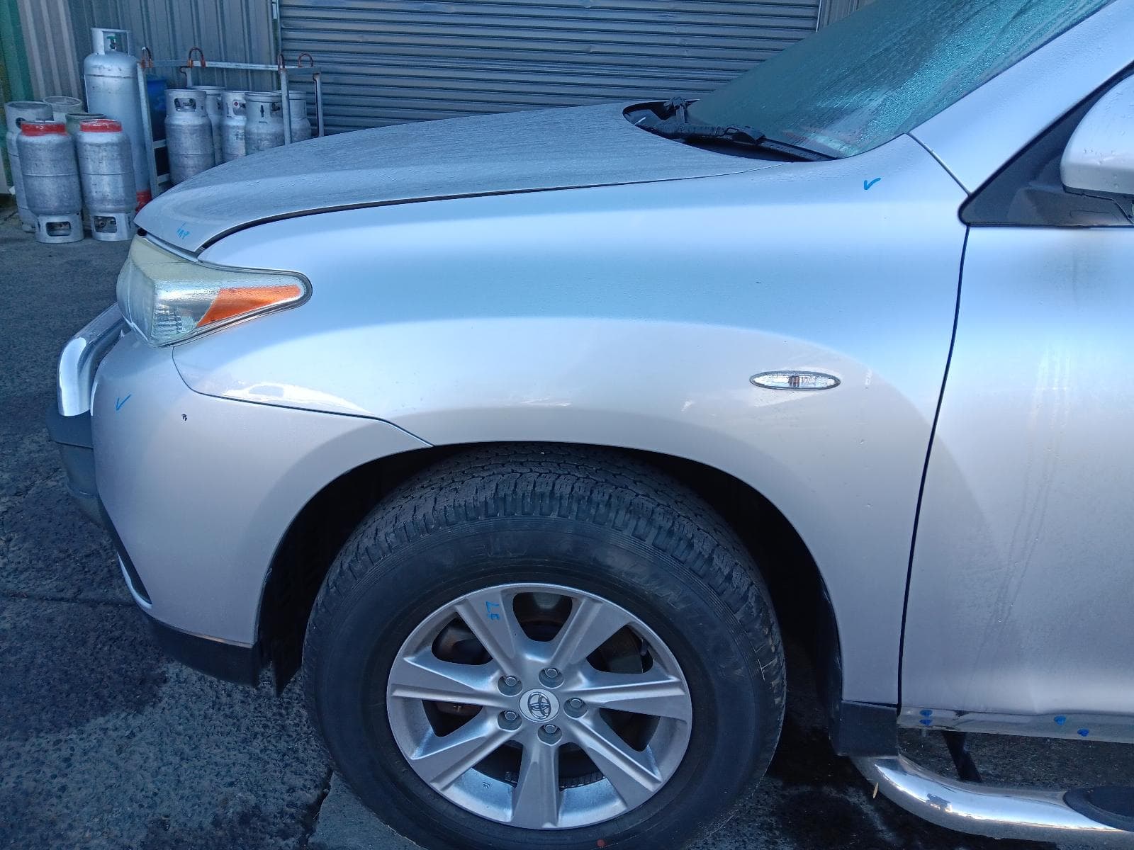 2010 TOYOTA KLUGER 12