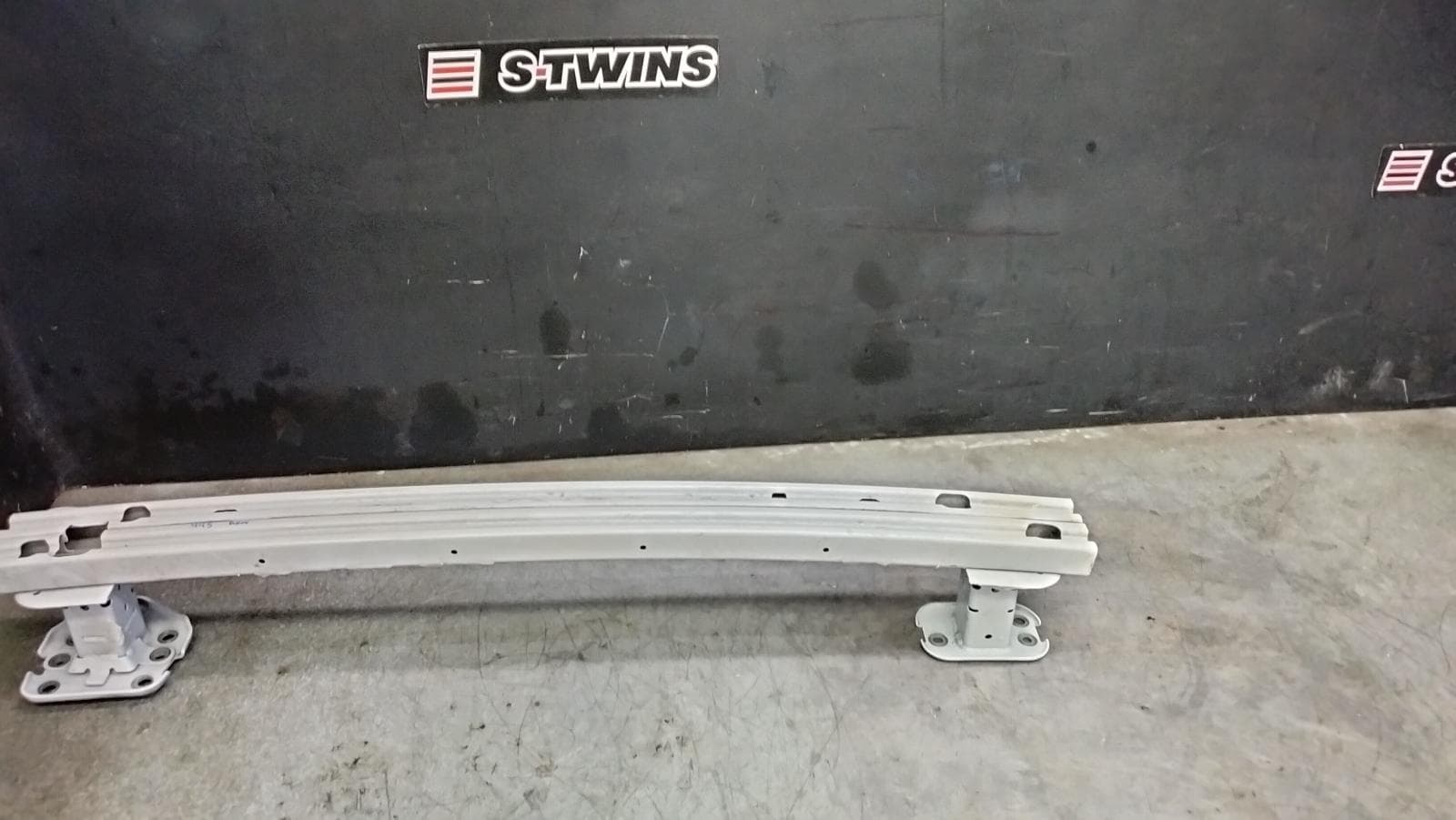 Used auto part listing image: 2021 NISSAN JUKE R BAR BRACKET REINFO MAIN REINFORCEMENT, F16, 03/20- 0000387516