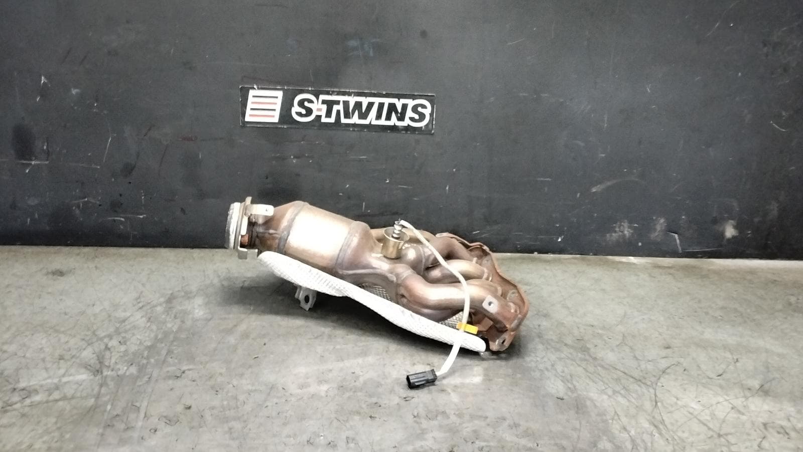 Used auto part listing image: 2025 TOYOTA COROLLA CROSS CATALYTIC CONVERTER XG10, MANIFOLD-CAT TYPE, PETROL, 2.0, M20A-FXS, HYBRID TYPE, 01/22- 0000413101