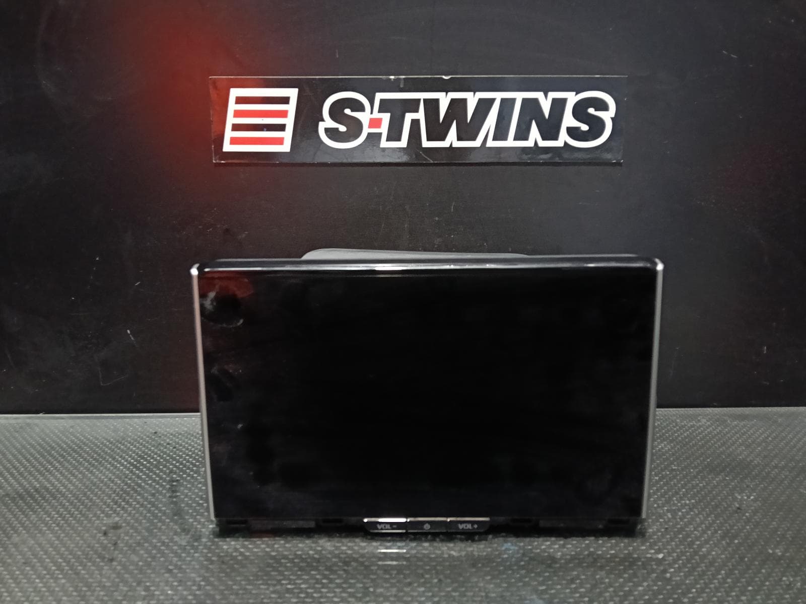 Used auto part listing image: 2025 TOYOTA COROLLA CROSS XG10, HEAD UNIT, W/ DISPLAY UNIT, 10.5IN TOUCHSCREEN, 01/22- 0000413116