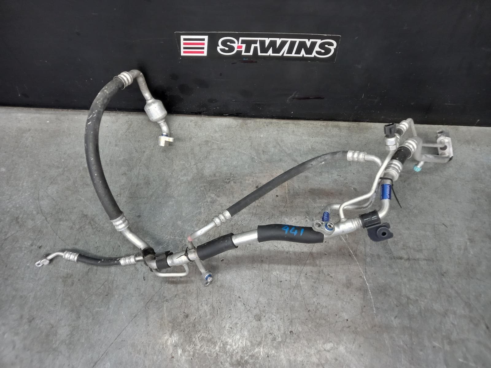 Used auto part listing image: 2016 HYUNDAI ACCENT A C HOSES RB, PETROL, 1.6, UNDER BONNET SET, 05/11-12/19 0000379248