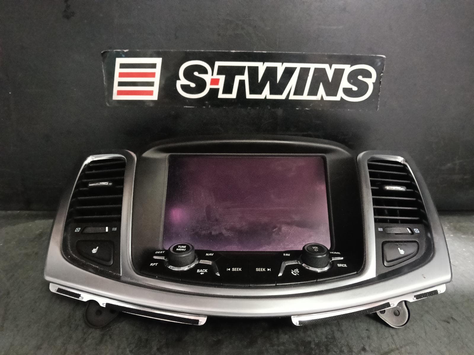 Used auto part listing image: 2014 HOLDEN STATESMAN/CAPRICE DISPLAY UNIT, 8IN TOUCHSCREEN, W/ SAT NAV TYPE, WN, 05/13-12/17 0000406201