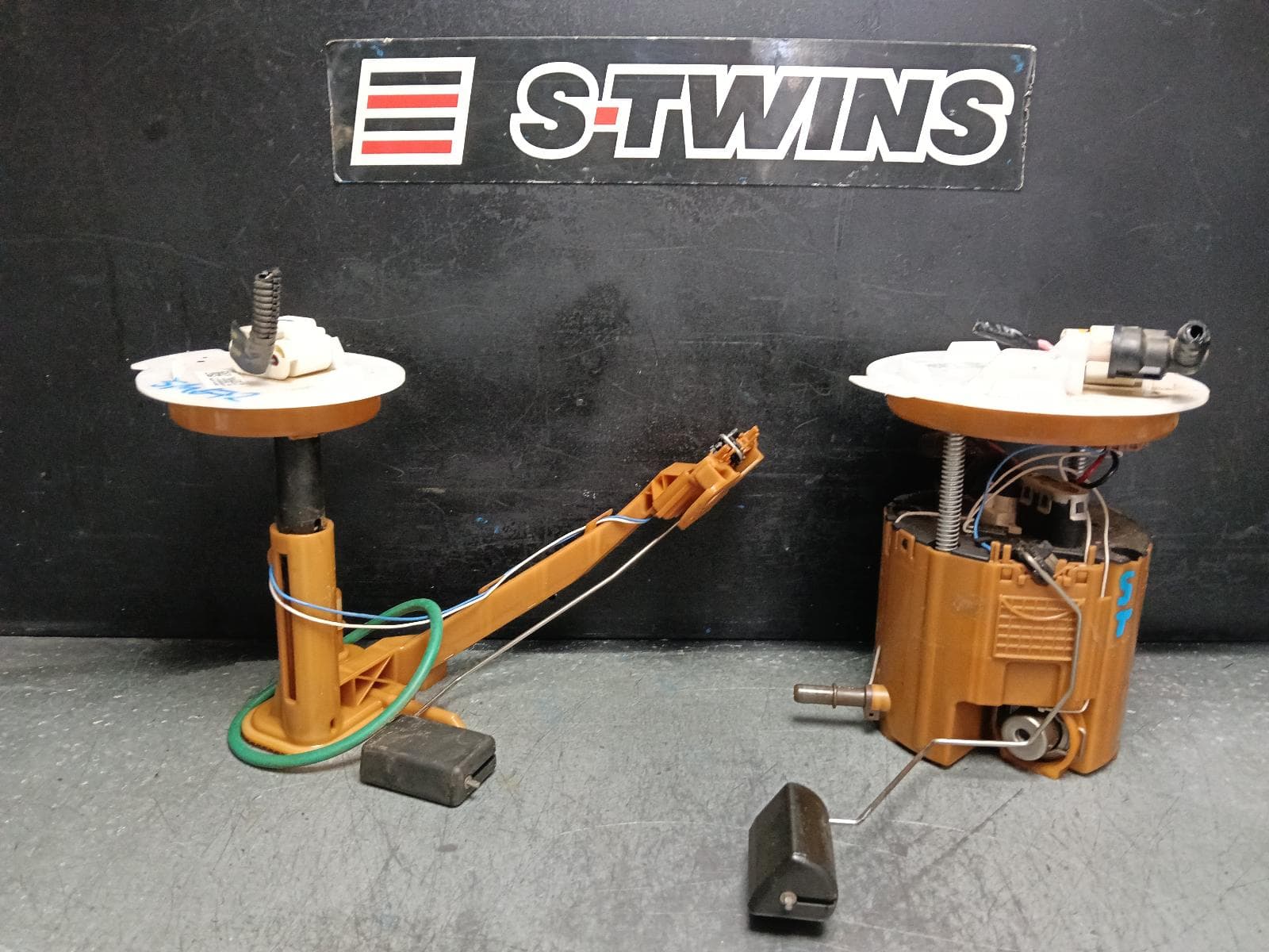 Used auto part listing image: 2014 HOLDEN STATESMAN/CAPRICE FUEL PUMP WN 05/13-12/17 0000406113
