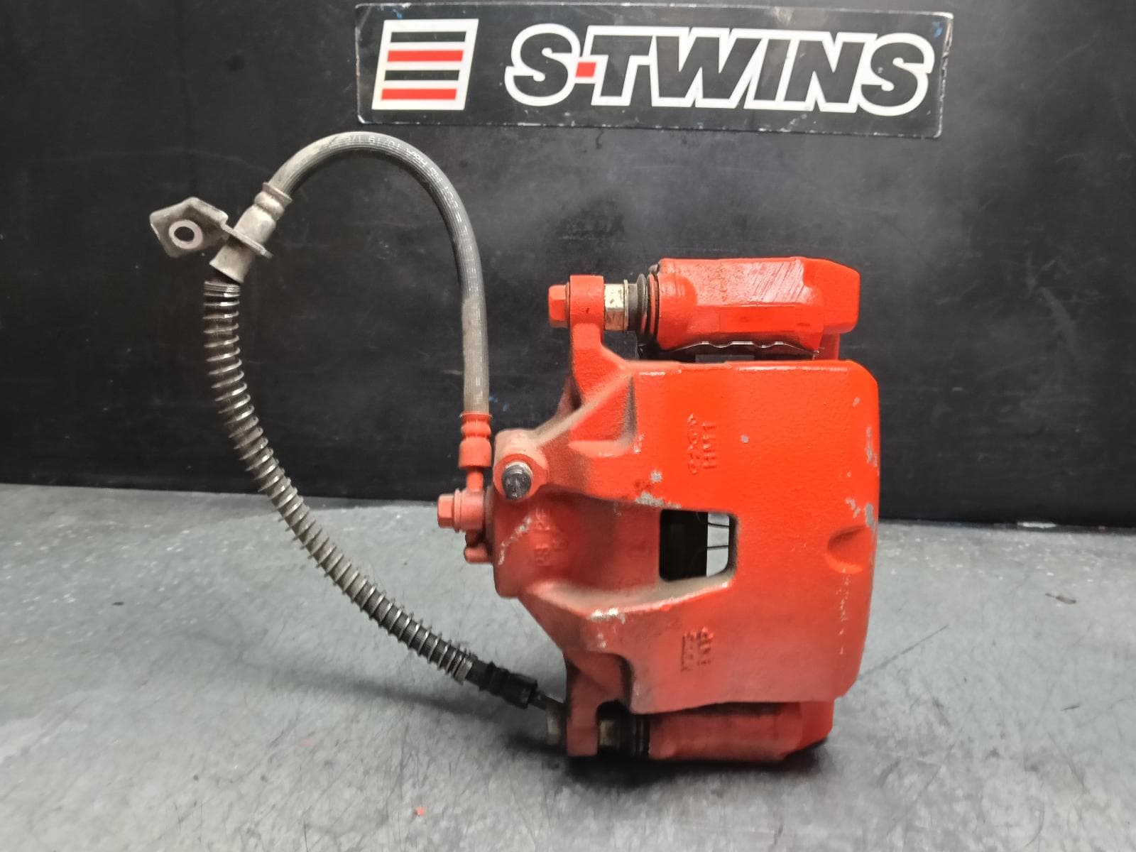 Used auto part listing image: 2020 HYUNDAI VELOSTER CALIPER LH FRONT, TURBO TYPE, JS, 06/19-07/21 0000406319