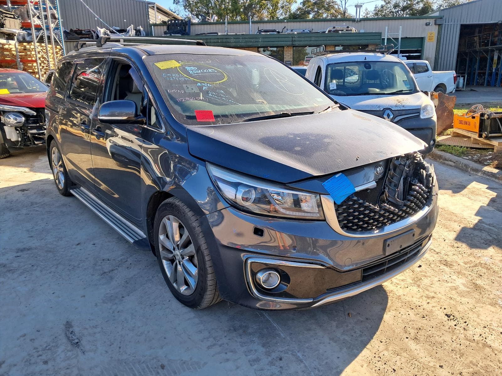 Featured wrecking vehicle: 2015 KIA CARNIVAL/GRAND CARNIVAL (stock 11199)