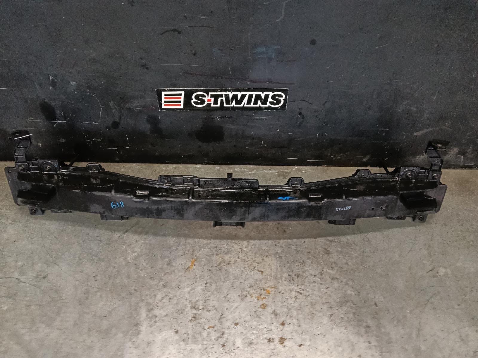 Used auto part listing image: 2014 HYUNDAI ELANTRA R BAR BRACKET REINFO MAIN REINFORCEMENT, MD, 10/13-11/15 0000415925