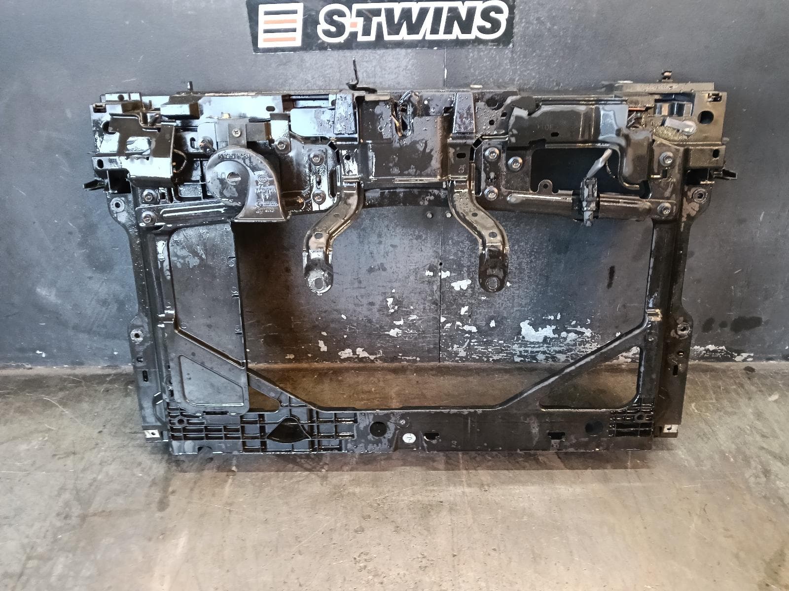Used auto part listing image: 2016 MAZDA CX3 RADIATOR SUPPORT DK, PETROL, 03/15-01/17 0000411246