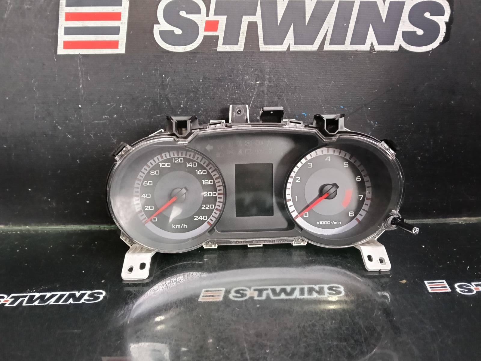 Used auto part listing image: 2009 MITSUBISHI LANCER INSTRUMENTCLUSTER CJ, ES/VR/VRX/ASPIRE/ACTIV/RX, 08/09-06/10 0000416020