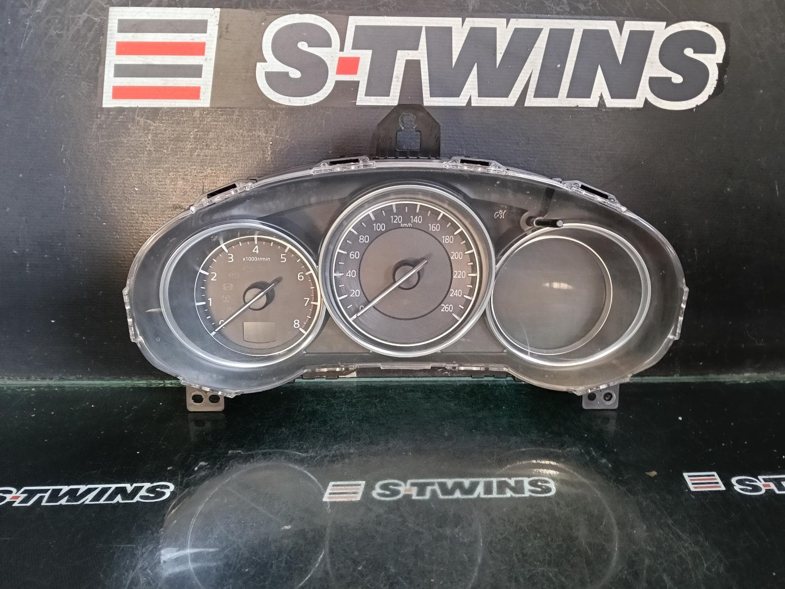 Used auto part listing image: 2016 MAZDA CX9 INSTRUMENTCLUSTER TC, INSTRUMENT CLUSTER, PETROL, AUTO T/M, AZAMI, 07/16-12/18 0000411402