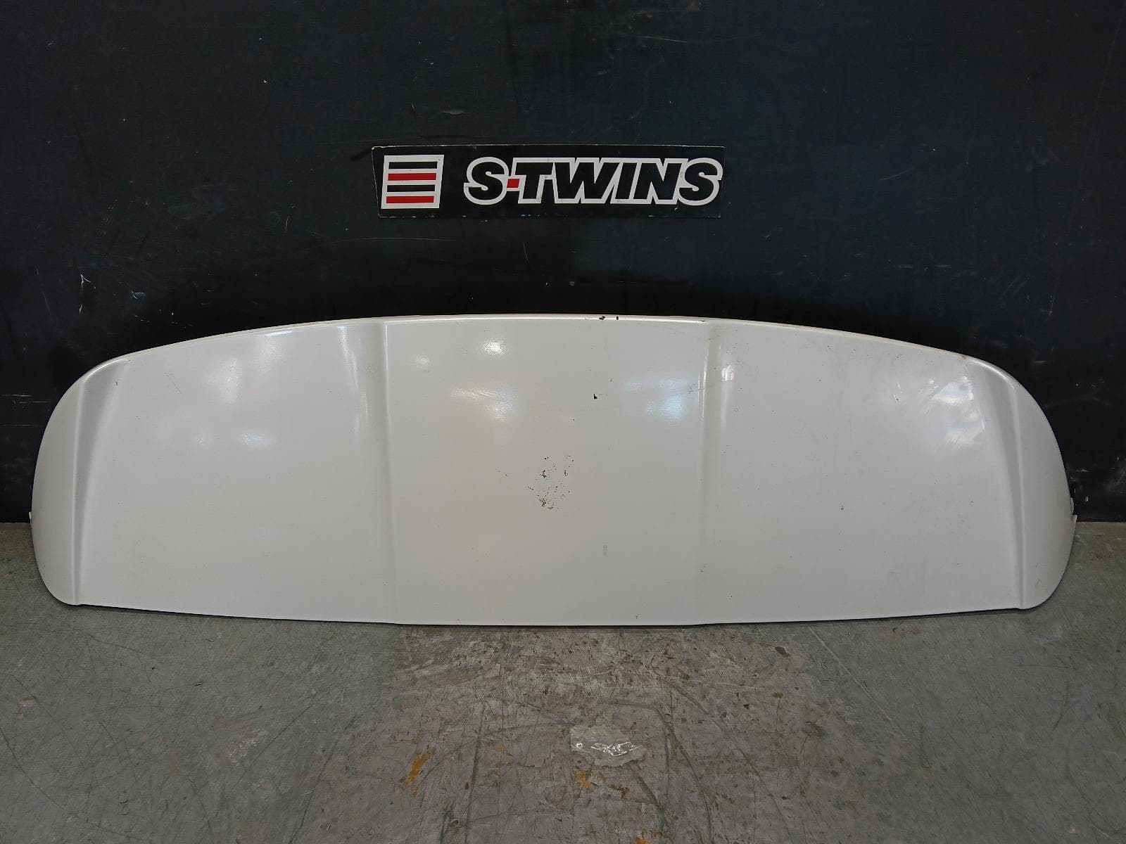 Used auto part listing image: 2017 TOYOTA KLUGER REAR SPOILER XU50 SERIES, 11/16-02/21 0000386457