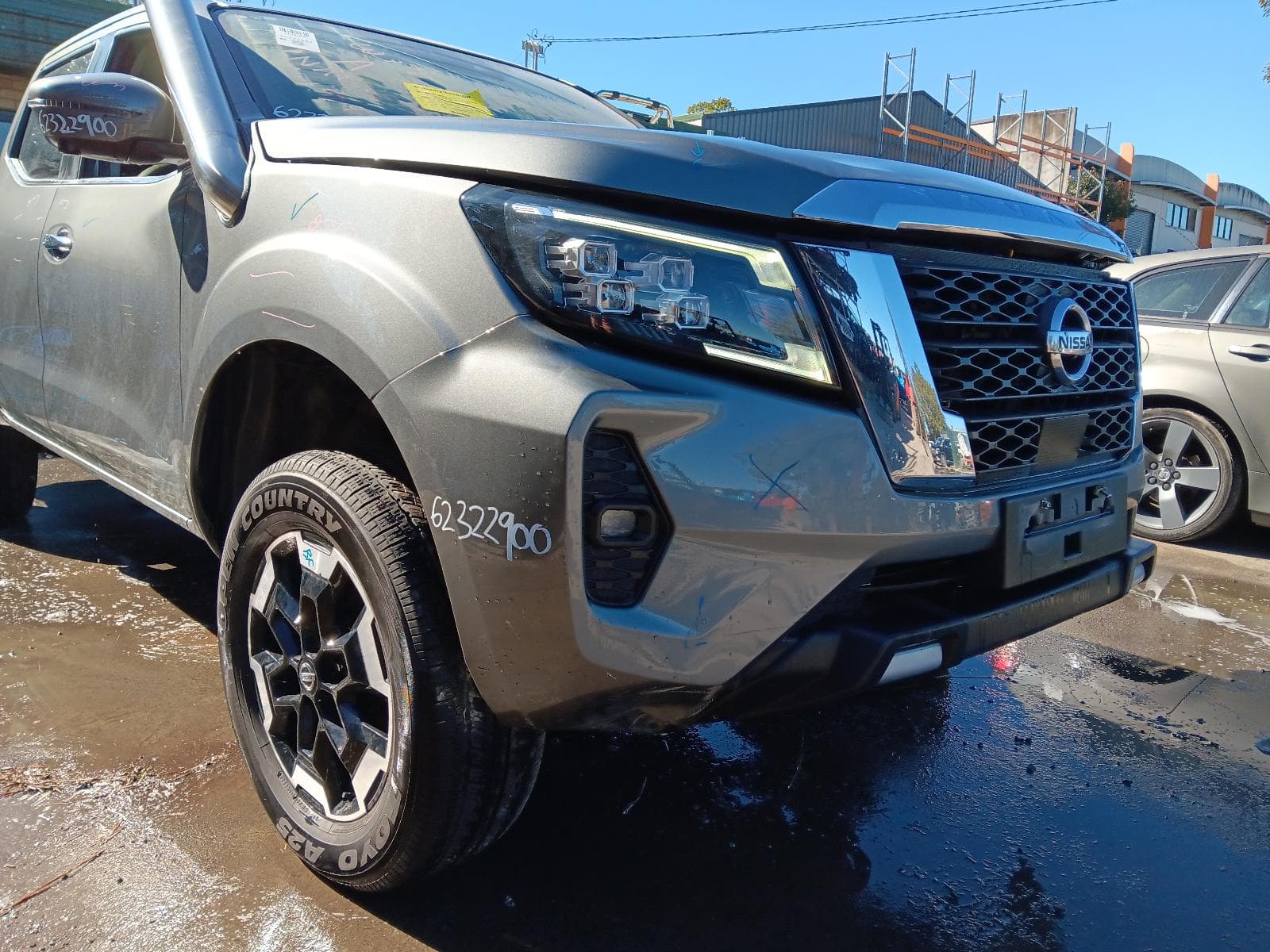 2021 NISSAN NAVARA 8