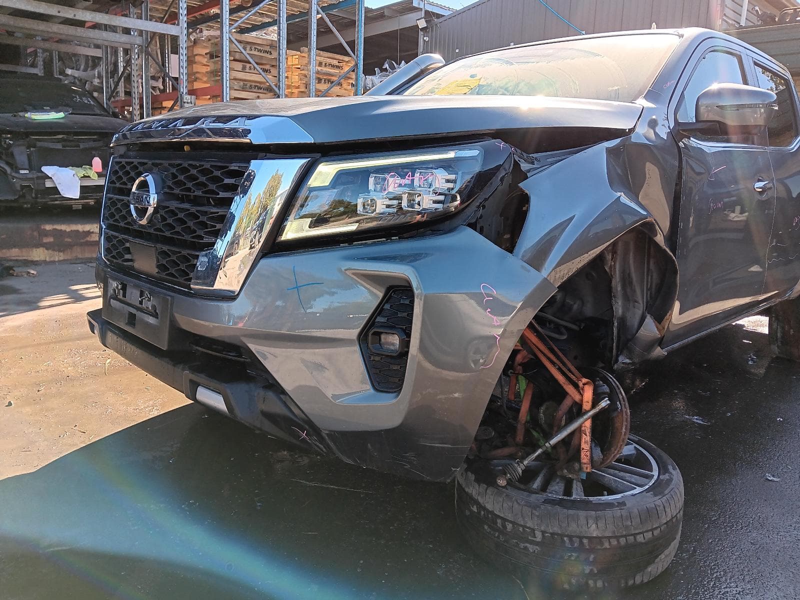 2021 NISSAN NAVARA 9