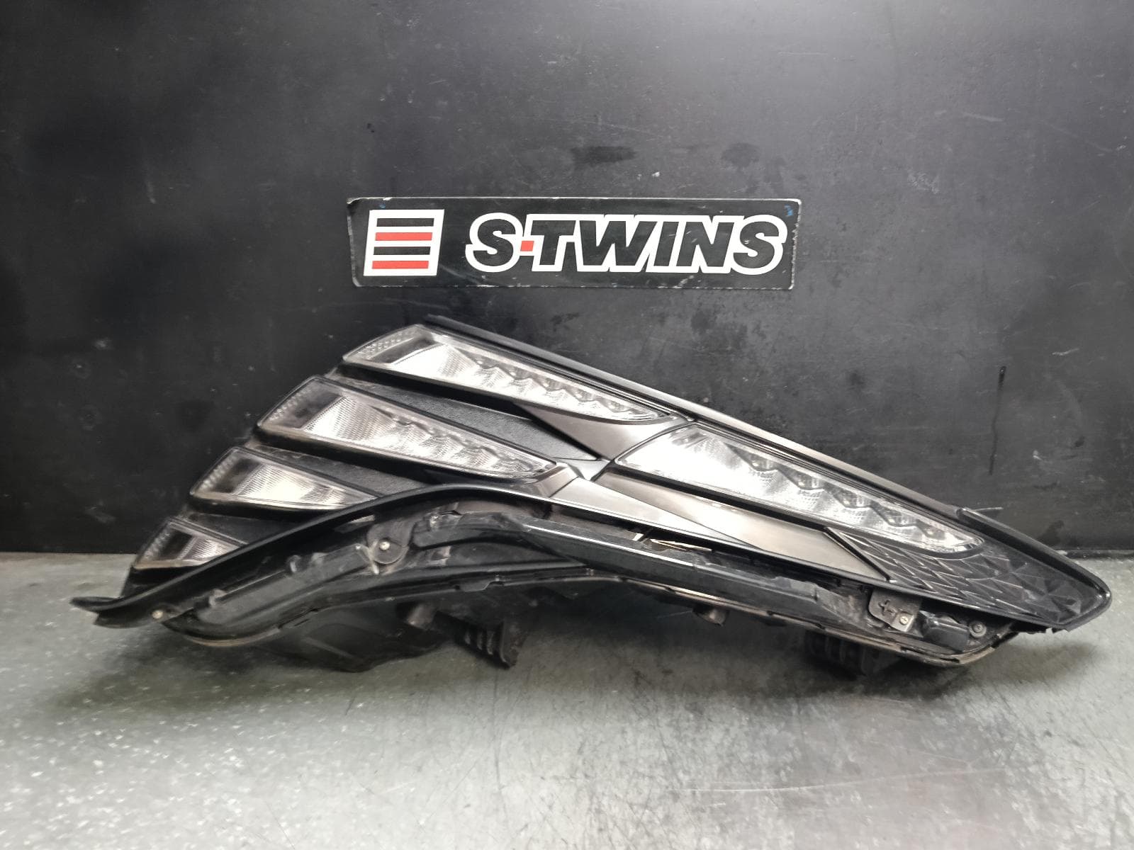 Used auto part listing image: 2022 HYUNDAI TUCSON DAYTIME RUNNING LAMP, NON N LINE, NX4, 02/21-01/24 0000416212