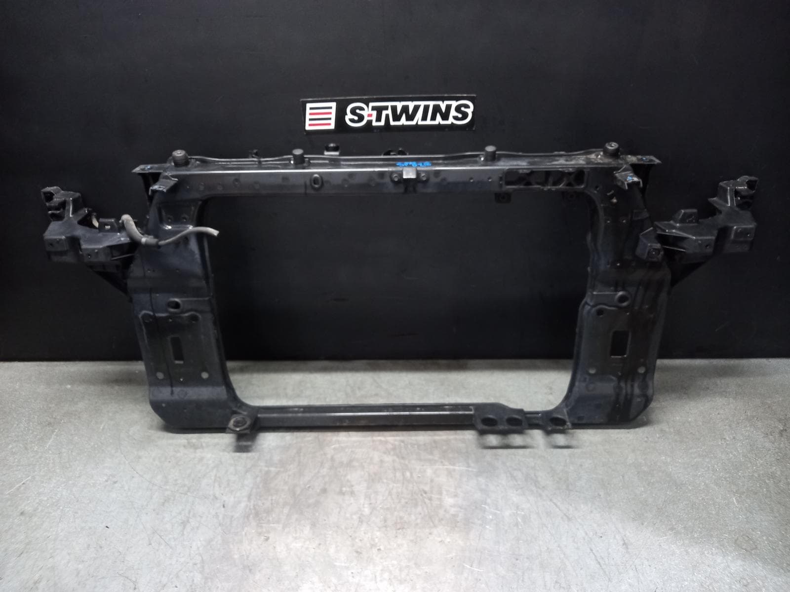 Used auto part listing image: 2014 HYUNDAI IX35 RADIATOR SUPPORT LM SERIES, KOREAN BUILT (VIN KMHJ), 11/09-01/16 0000375952