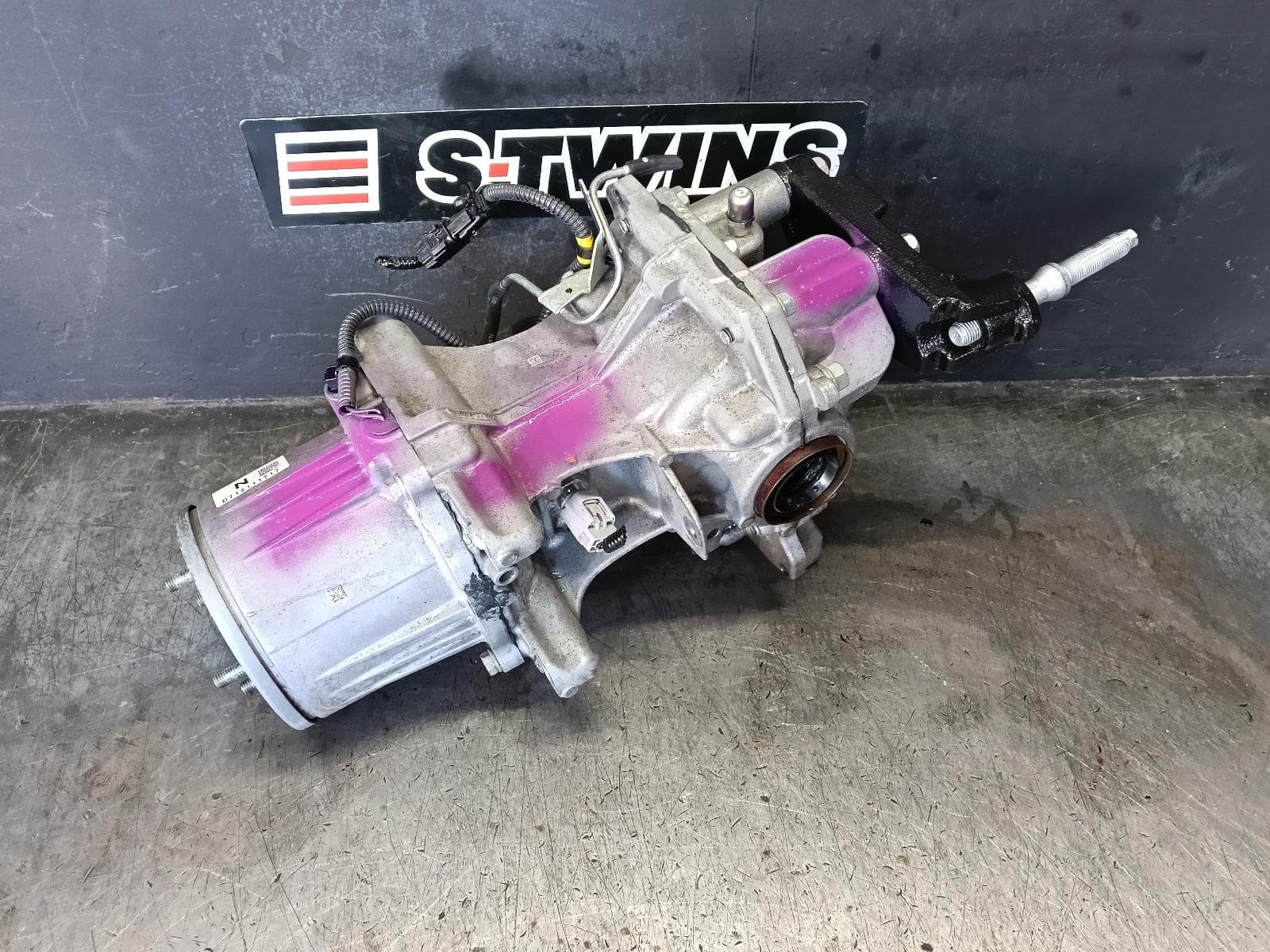 Used auto part listing image: 2017 MAZDA CX9 DIFFERENTIAL CENTRE REAR, PETROL, 2.5, TURBO, TC, 07/16-12/24 0000416267