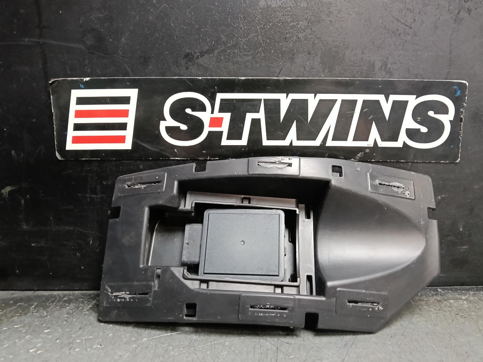 Used auto part listing image: 2023 HAVAL H6 REVERSE CAMERA B01, BLIND SPOT MONITOR SENSOR (LH REAR BEHIND BUMPER), 02/21-04/25 0000416300