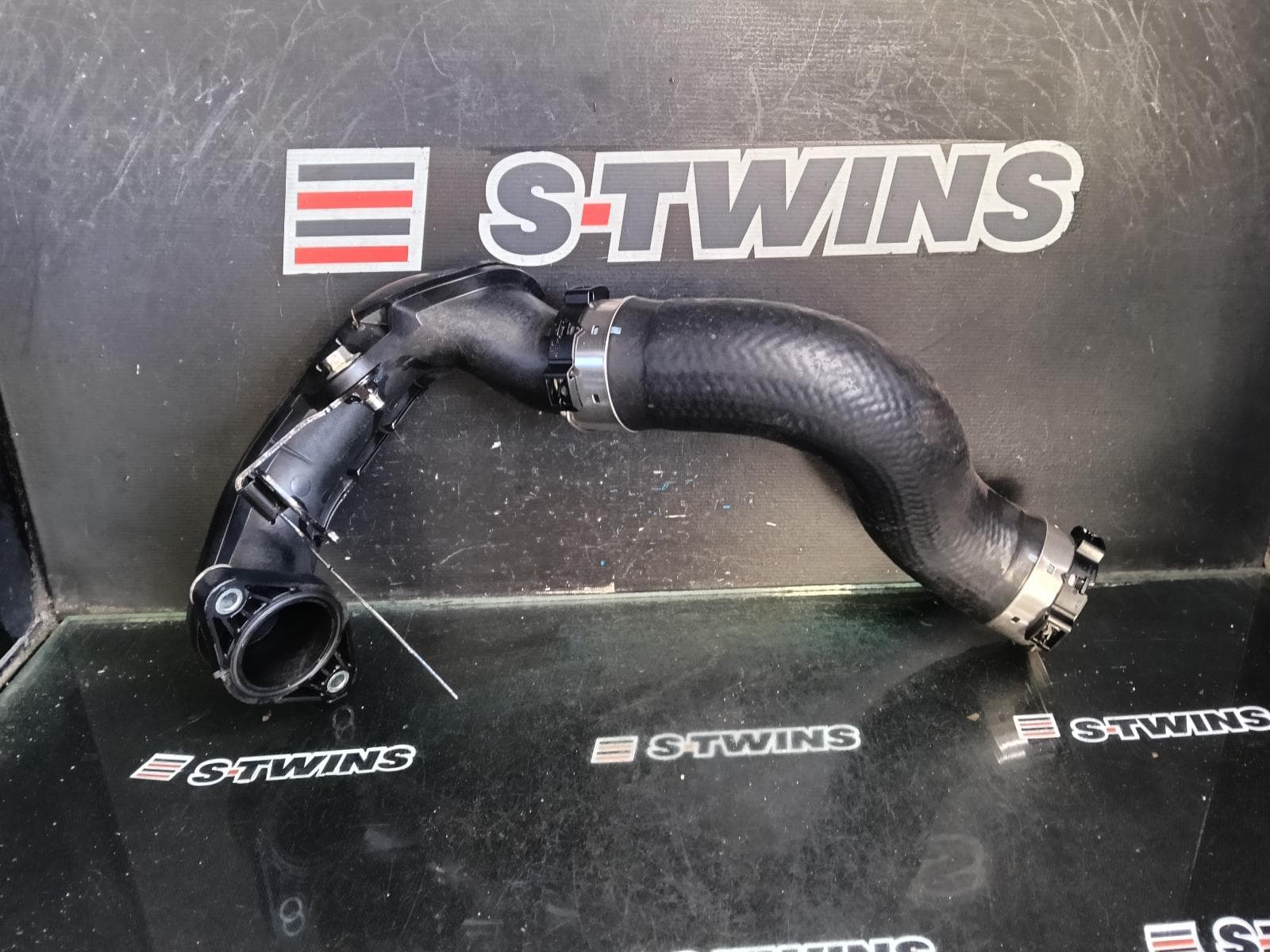 Used auto part listing image: 2017 MAZDA CX9 INTERCOOLER TC, INTERCOOLER PIPES/HOSES ONLY, LH SIDE, PETROL, 2.5, TURBO, 07/16-12/24 0000416250