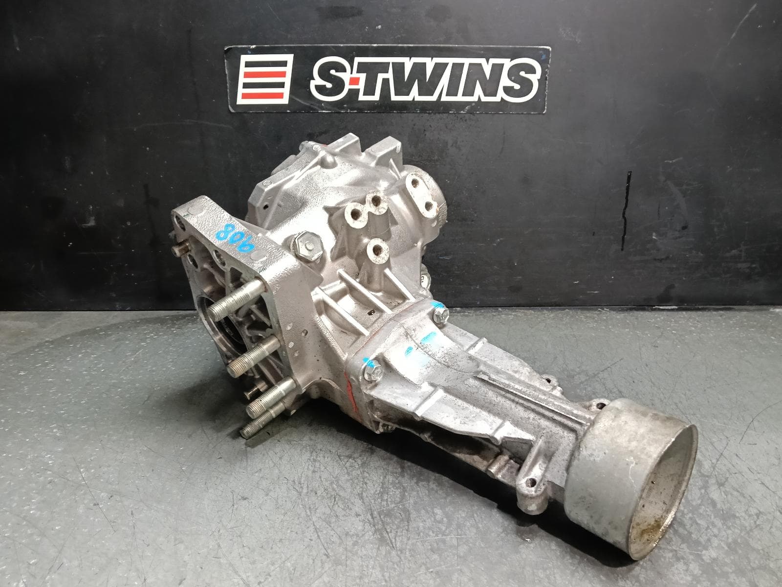 Used auto part listing image: 2017 TOYOTA KLUGER TRANSFER CASE XU50 SERIES, 03/14-02/21 0000412416