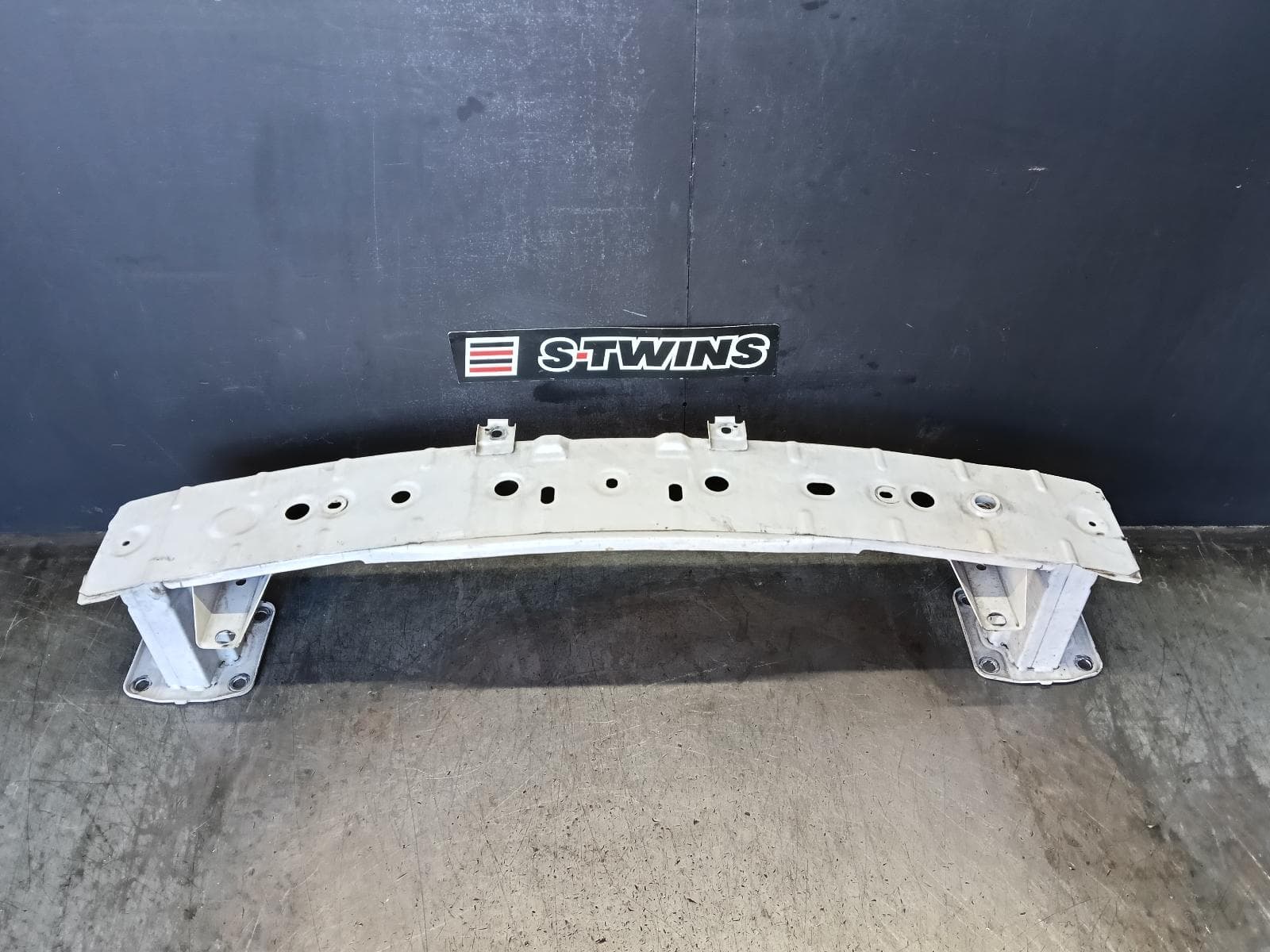 Used auto part listing image: 2014 MAZDA 3 F BAR REINFORC BRACK MAIN REINFORCEMENT, BM, 11/13-05/16 0000416367