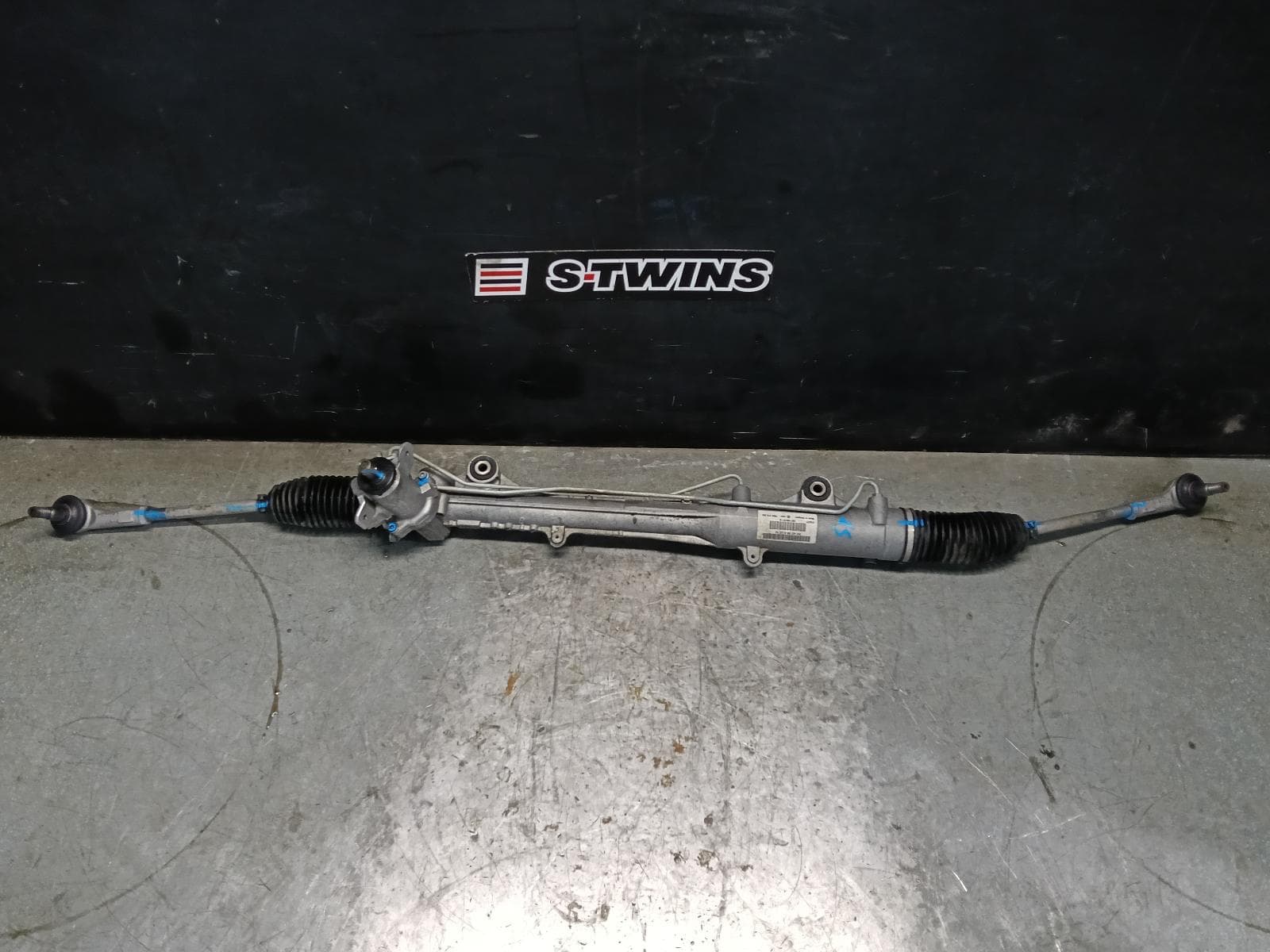 Used auto part listing image: 2018 VOLKSWAGEN AMAROK STEERING BOX RACK 2H, HYDRAULIC TYPE, 10/10-09/22 0000416402