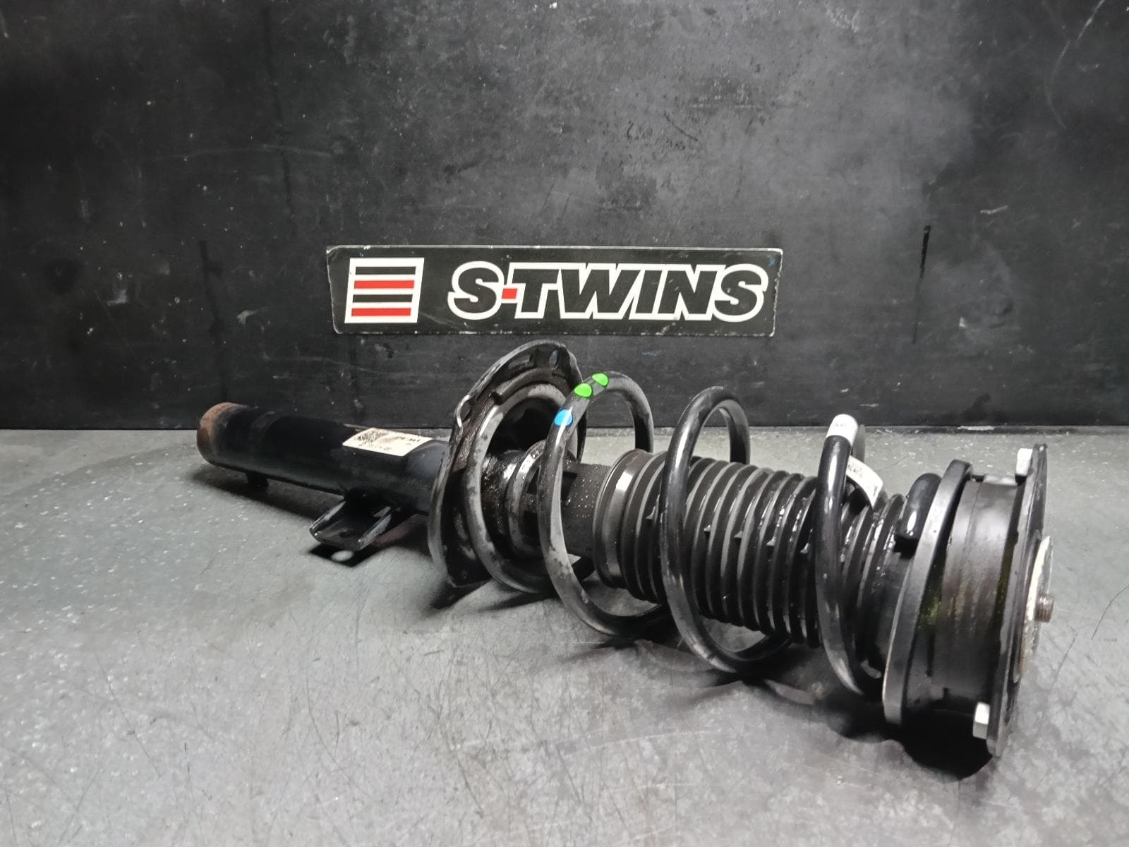 Used auto part listing image: 2022 VOLKSWAGEN T-CROSS LEFT FRONT STRUT C1, 01/20- 0000413638