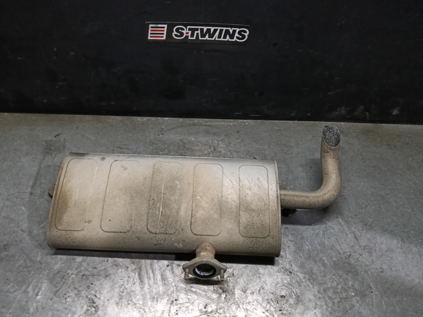 Used auto part listing image: 2022 HYUNDAI TUCSON MUFFLER NX4, 02/21- 0000415834