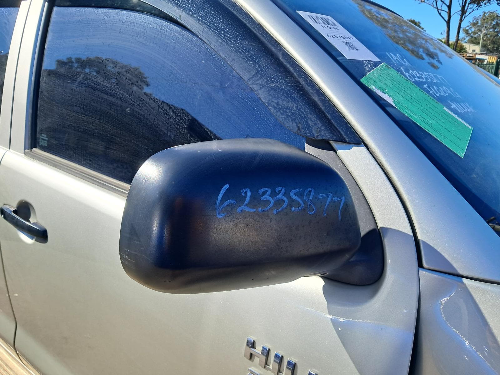 2013 TOYOTA HILUX 15