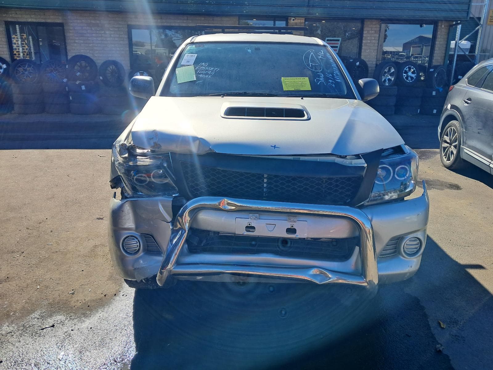 2013 TOYOTA HILUX 7