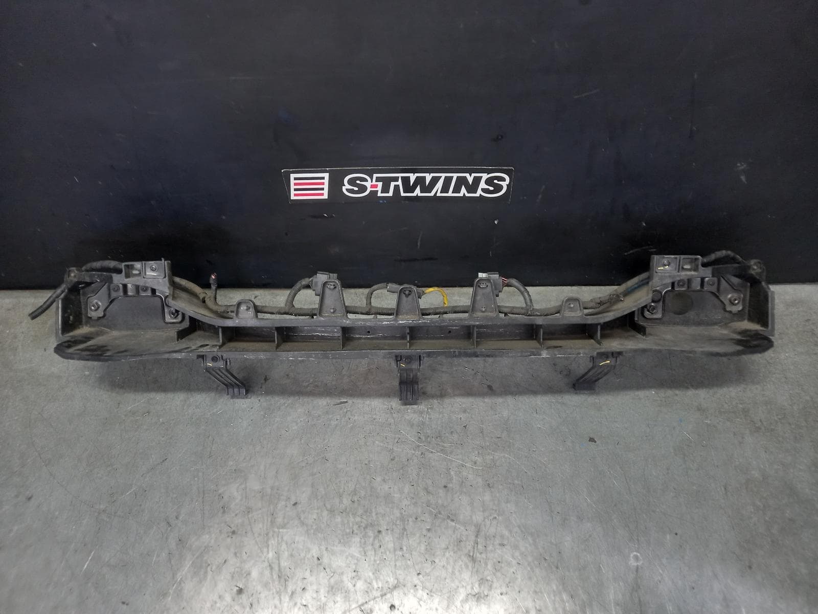 Used auto part listing image: 2018 KIA SPORTAGE R BAR BRACKET REINFO MAIN REINFORCEMENT, QL, 10/15-06/18 0000392855