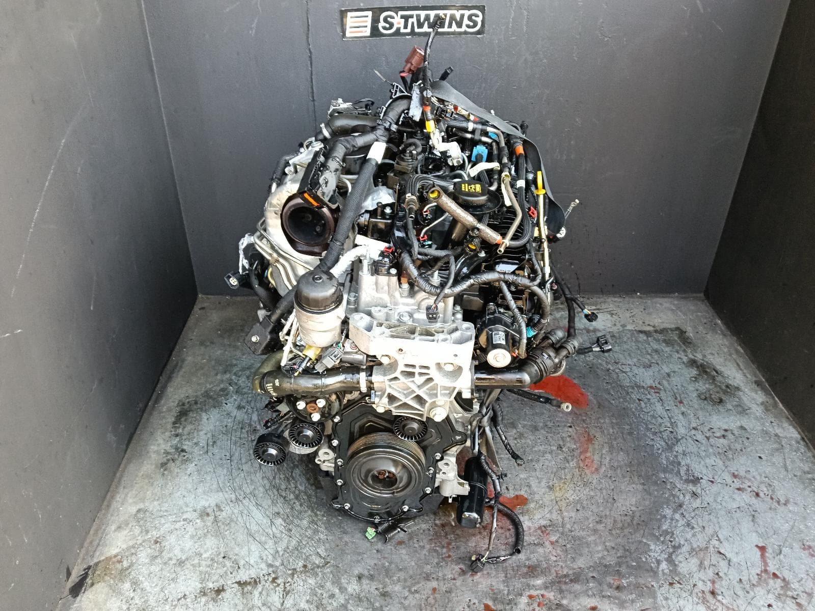 Used auto part listing image: 2018 LAND ROVER DISCOVERY SPORT ENGINE L550, DIESEL, 2.0, TWIN TURBO, 07/16-06/19 0000416530