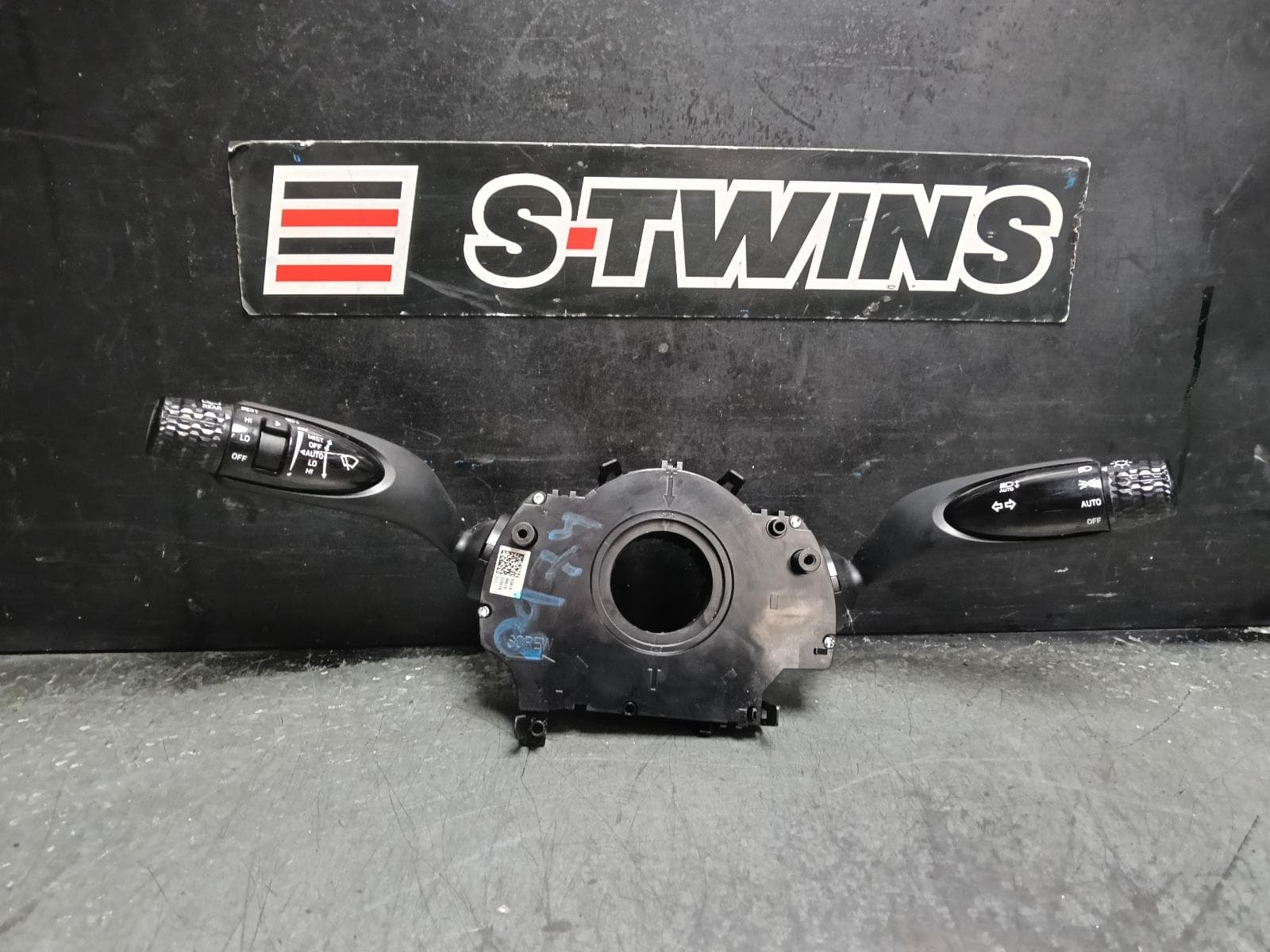 Used auto part listing image: 2022 HYUNDAI TUCSON COMBINATION SWITCH ASSY, W/ REAR FOGLAMP TYPE, NX4, 02/21-01/24 0000416607