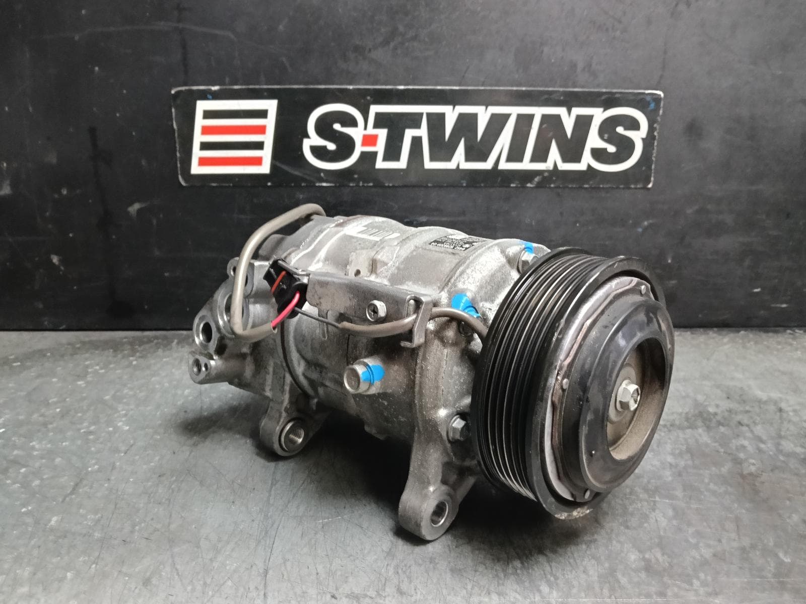 Used auto part listing image: 2018 BMW 3 SERIES A C COMPRESSOR F30/F31/F34, 2.0, B48/B48O/B48M, PETROL, W/ MAGNETIC CLUTCH TYPE, 07/15- 0000416758