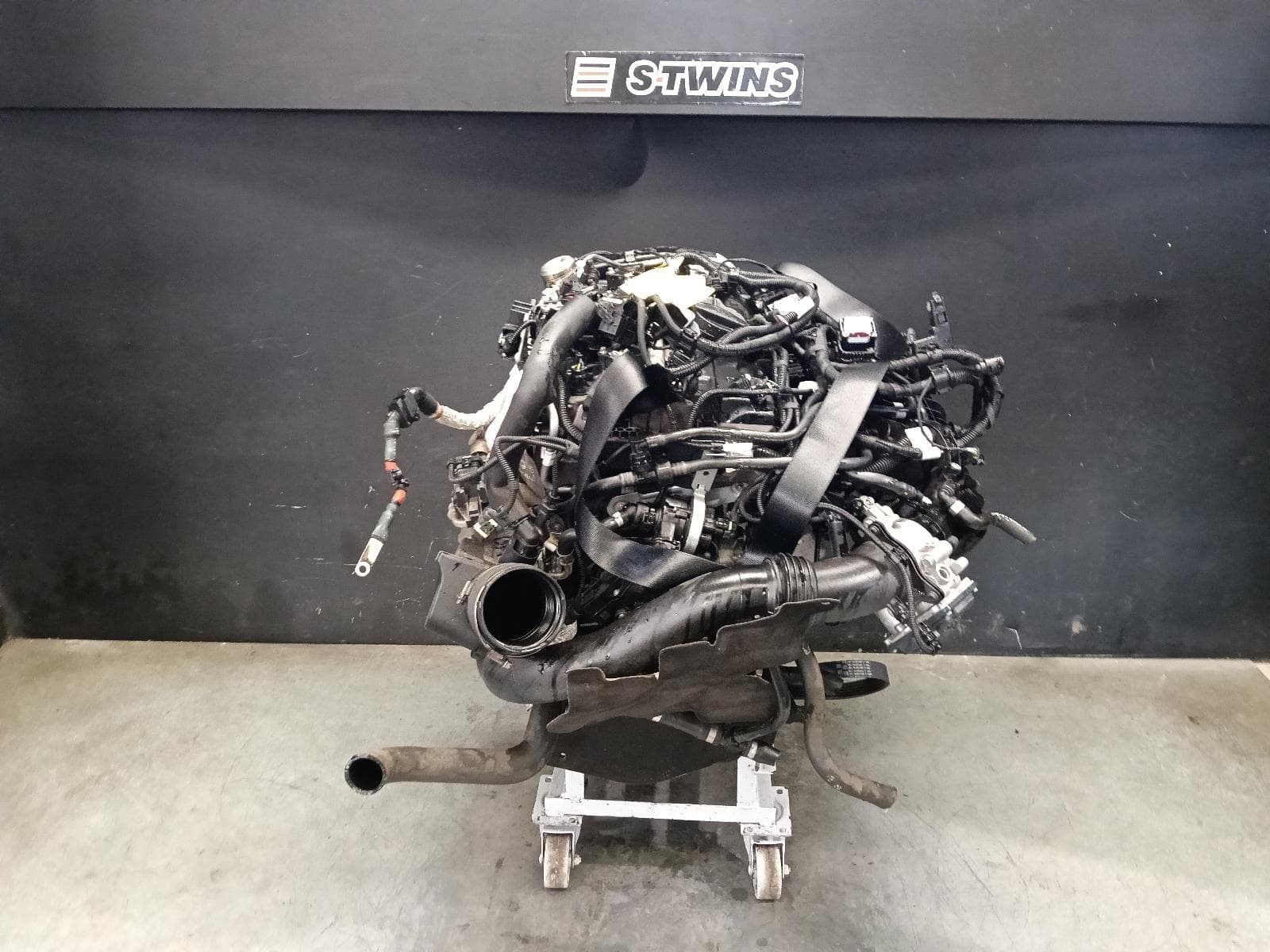 Used auto part listing image: 2018 BMW 3 SERIES ENGINE F30/F31/F34, PETROL, 2.0, TURBO, B48O CODE (B48B20O0), 330i, 07/15-01/19 0000416726