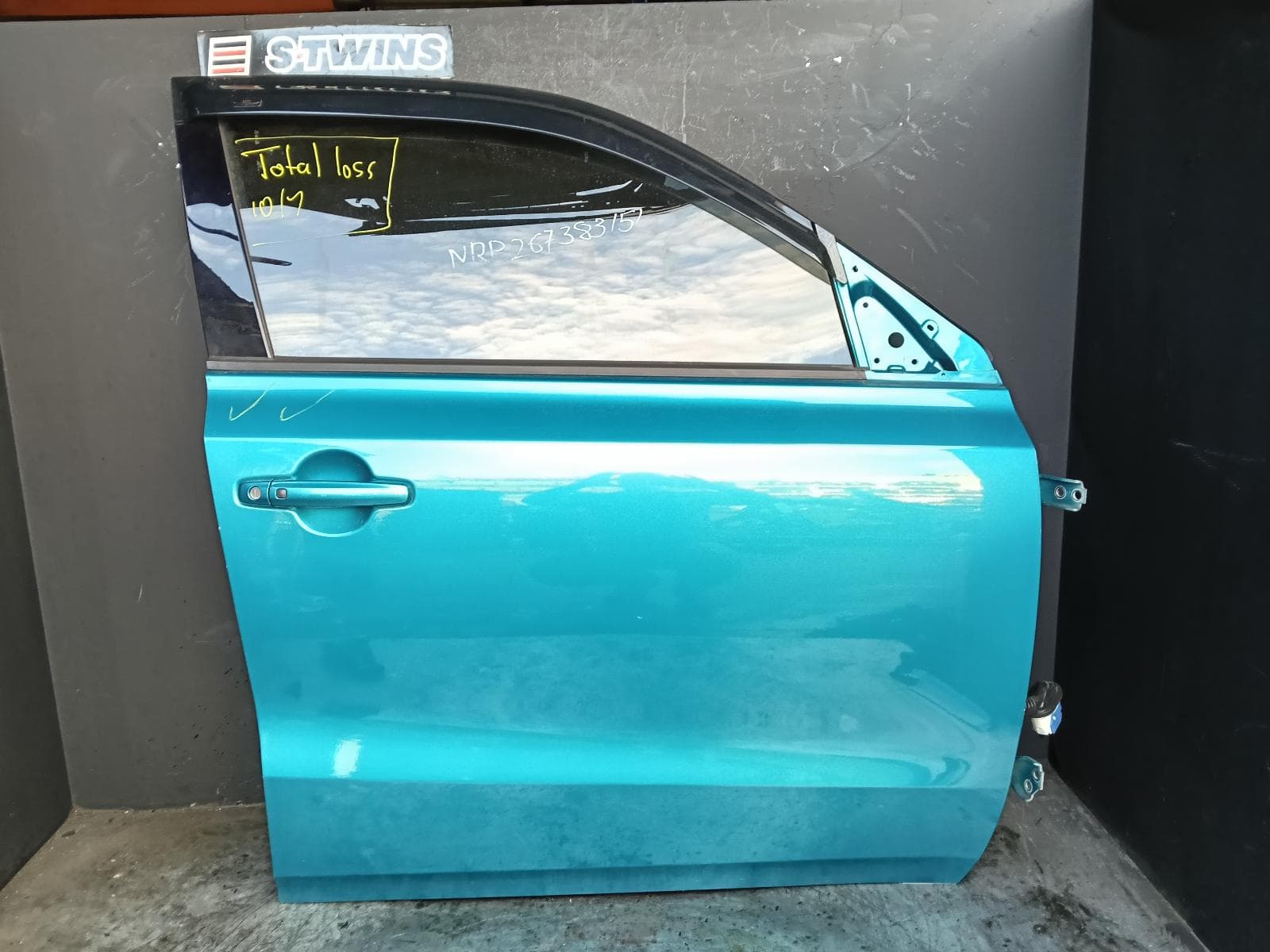 Used auto part listing image: 2016 SUZUKI VITARA RIGHT FRONT DOOR VITARA, LY (VIN TSM), 06/15- 0000416793
