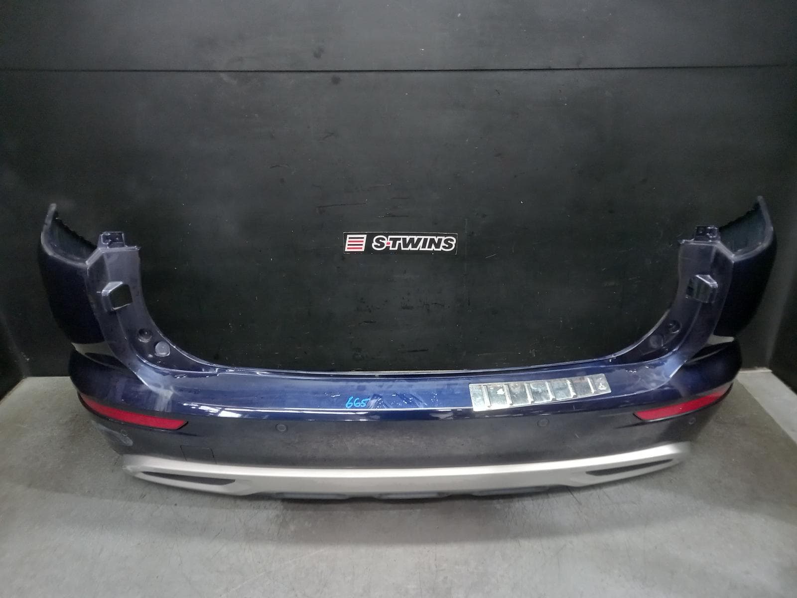 Used auto part listing image: 2022 MITSUBISHI OUTLANDER REAR BUMPER ZM, BUMPER BAR, 08/21-03/25 0000401655