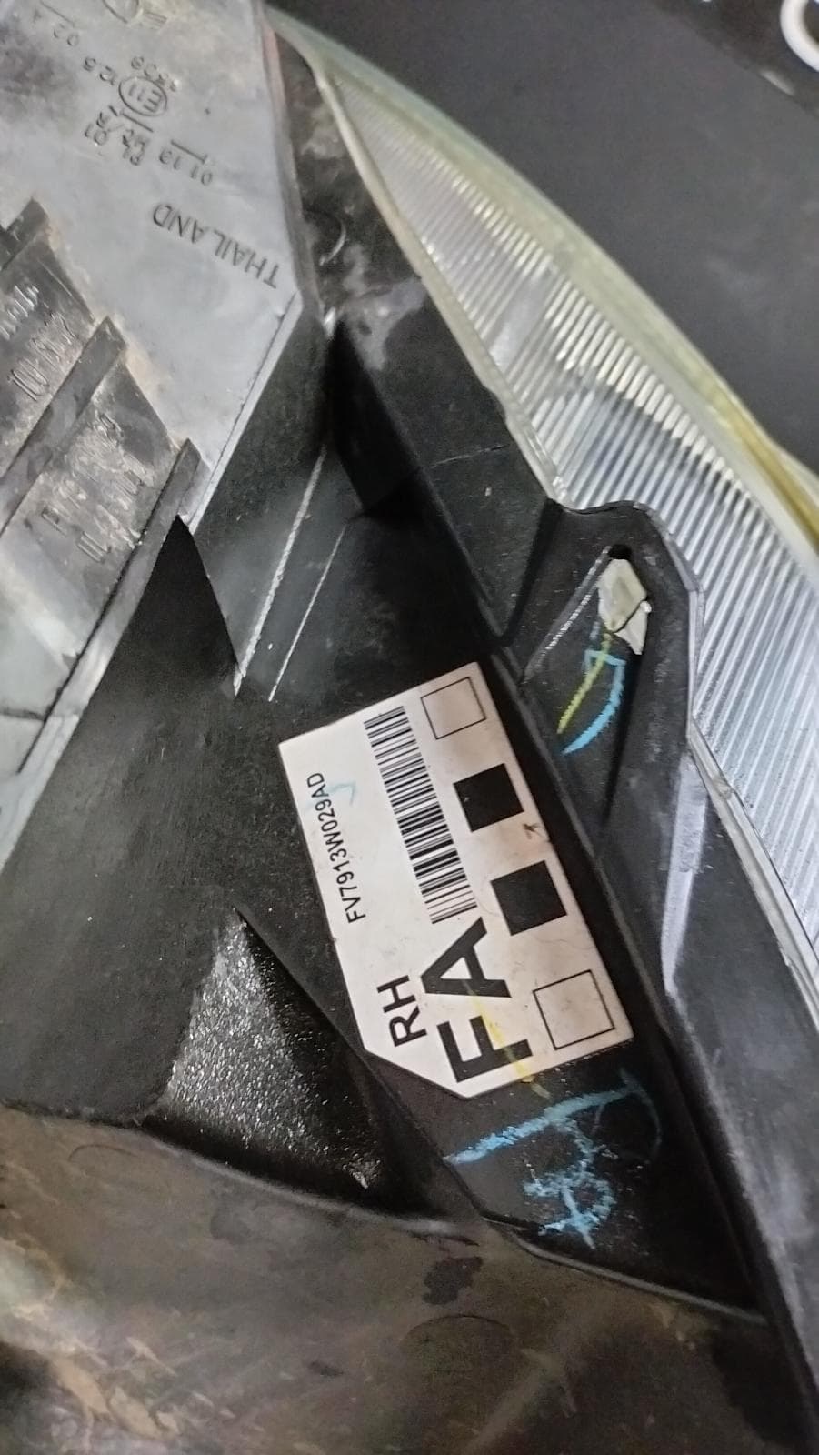 Used auto part listing image: 2019 MAZDA BT50 RIGHT HEADLAMP UR, NON AUTO ON/OFF FUNCTION, 09/15-06/20 0000383180