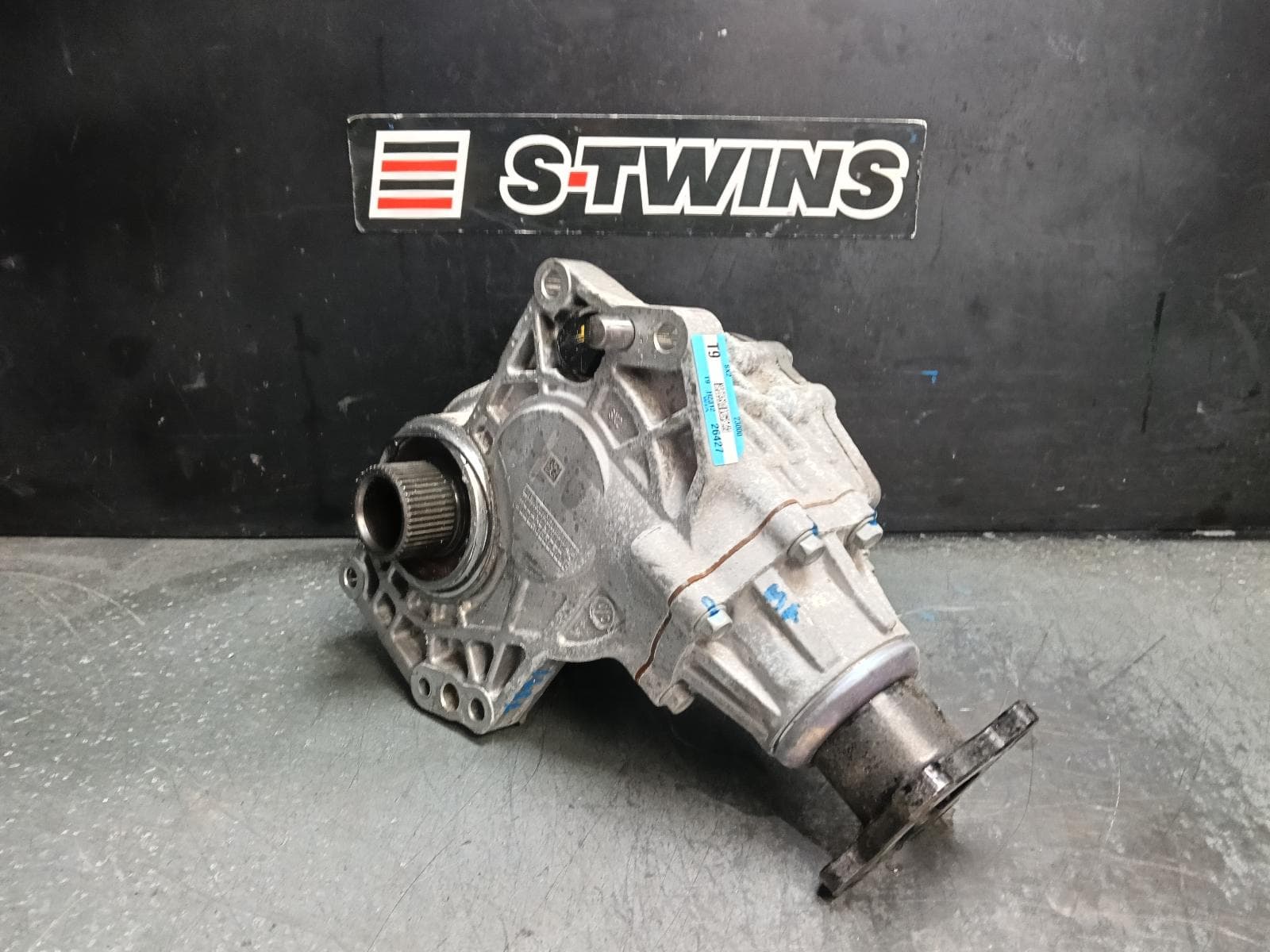 Used auto part listing image: 2023 HYUNDAI KONA TRANSFER CASE SX2, 03/23- 0000416930