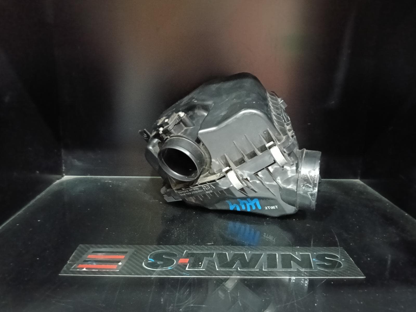 Used auto part listing image: 2013 HONDA CIVIC AIR CLEANER BOX AIR CLEANER, 9TH GEN, HATCH (VIN SHHFK), 1.8, PETROL, 06/12-04/16 0000389231