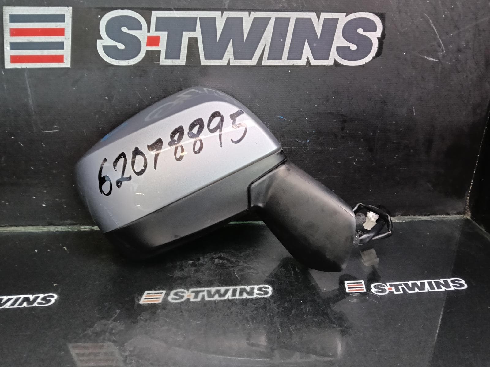 Used auto part listing image: 2016 SUBARU XV RIGHT DOOR MIRROR G4X, NON INDICATOR TYPE, 08/11-04/17 0000390787